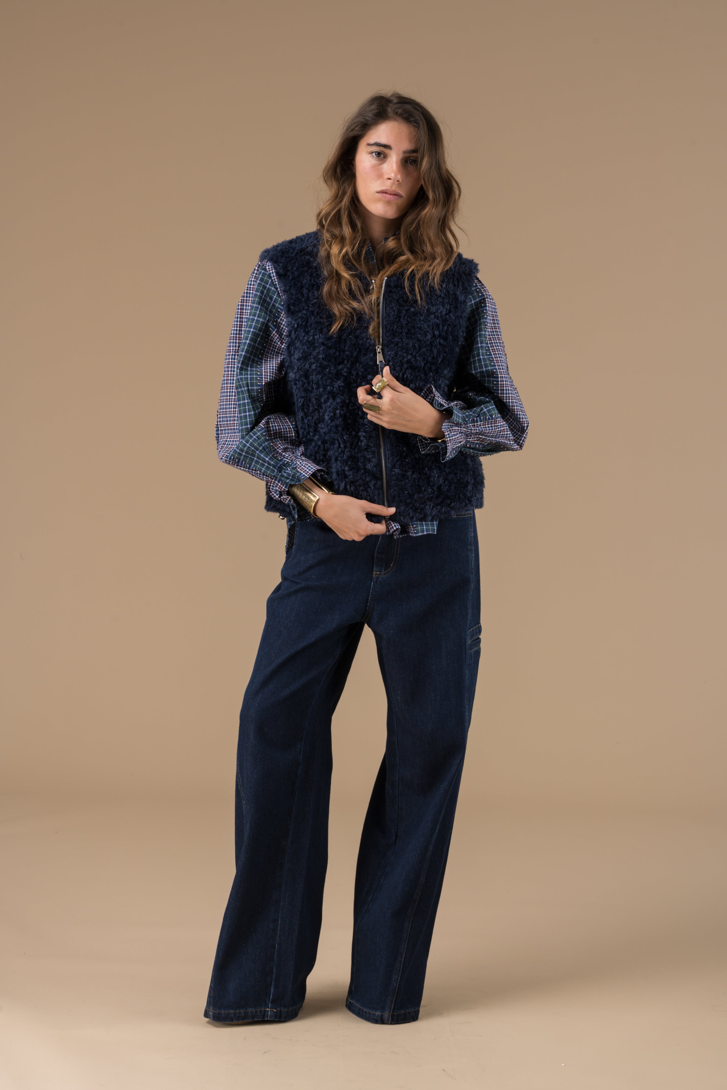Gilet sans manches femme fausse fourrure bleu marine – Adoré Paris Ludmila, chaud, doux, style bohème