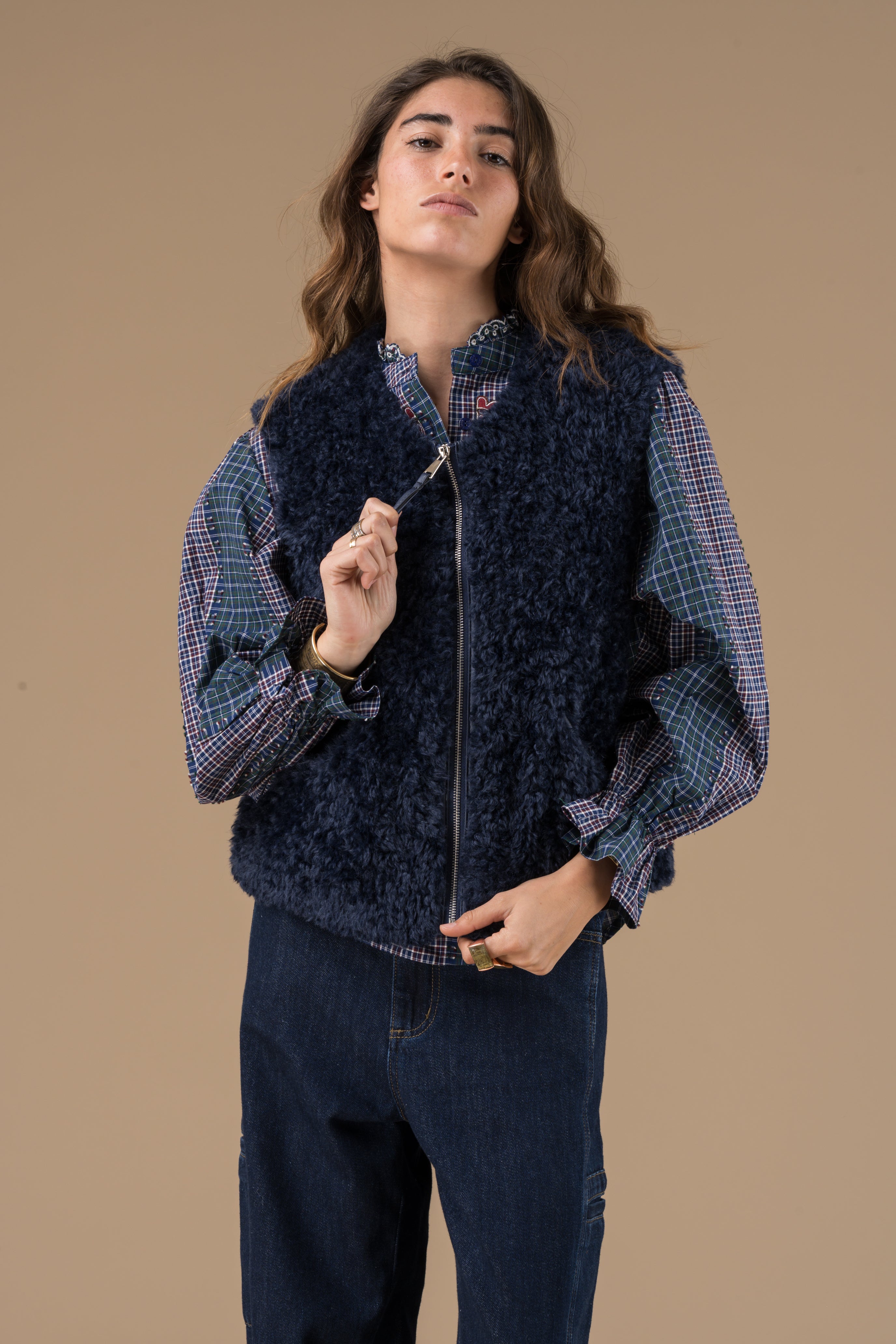 Gilet sans manches femme fausse fourrure bleu marine – Adoré Paris Ludmila, chaud, doux, style bohème