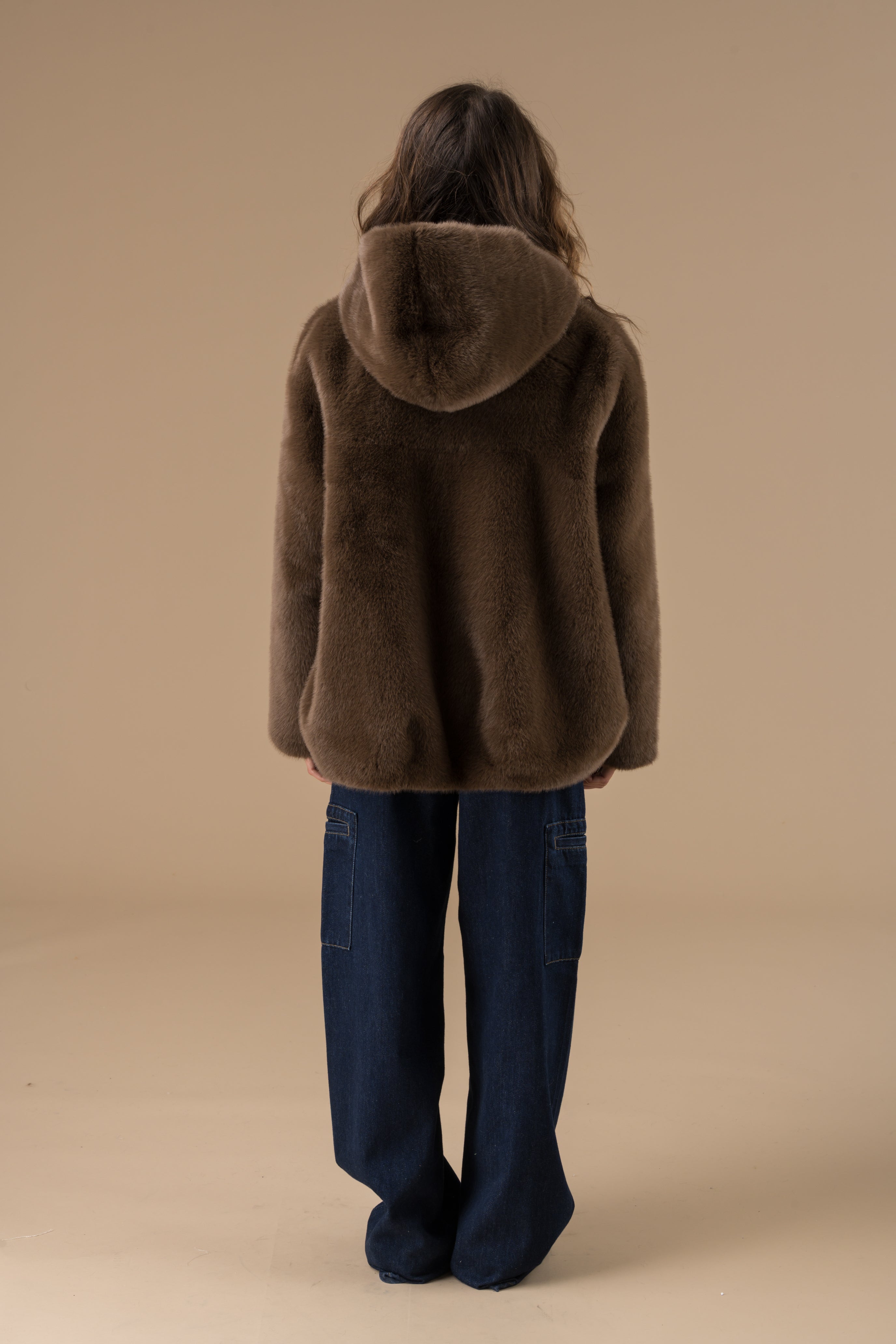 Veste fourrure Chocolat Katarina by Adoré Paris - Parka femme chaude, fausse fourrure, confortable, tendance automne/hiver