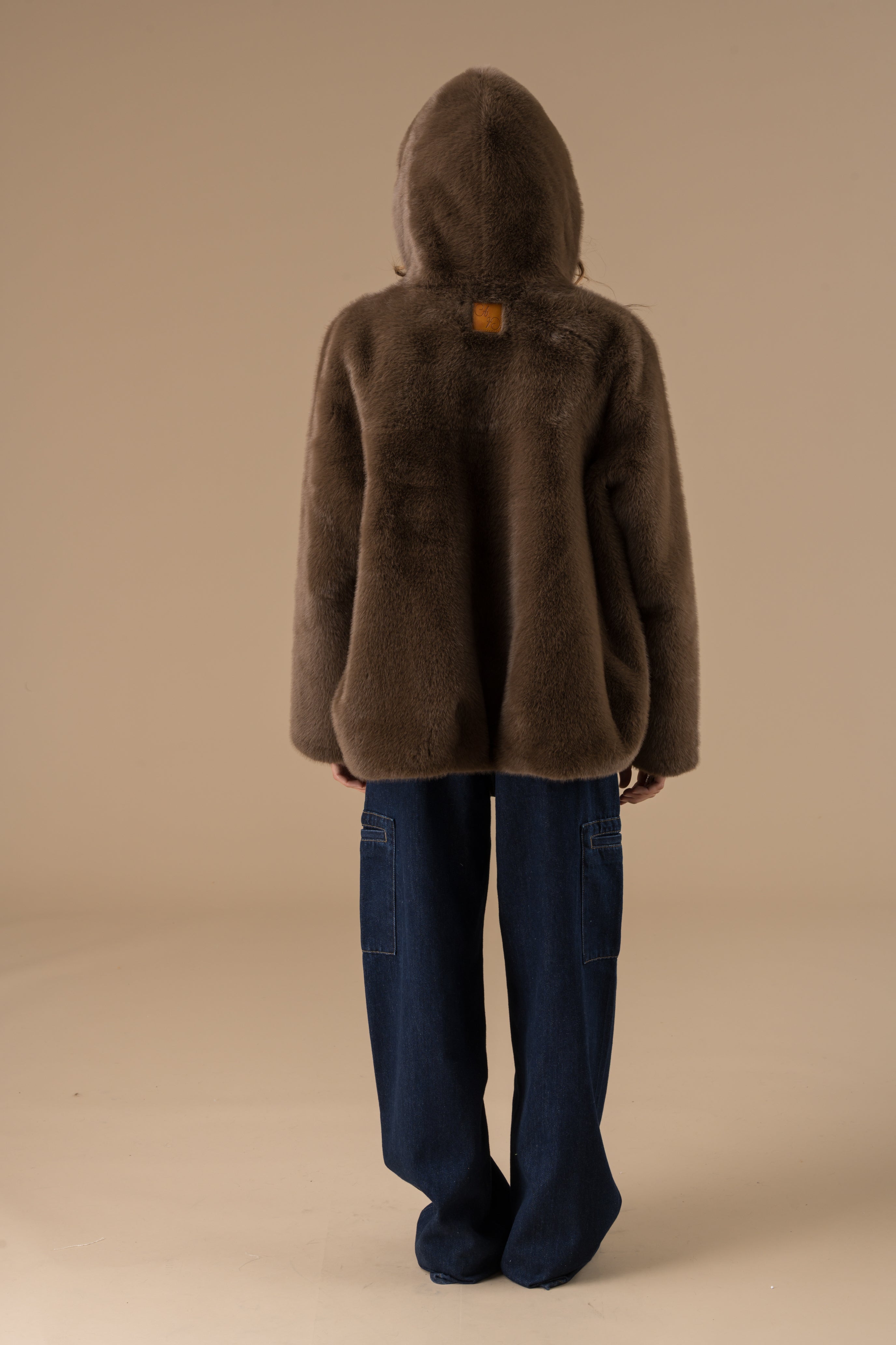 Veste fourrure Chocolat Katarina by Adoré Paris - Parka femme chaude, fausse fourrure, confortable, tendance automne/hiver