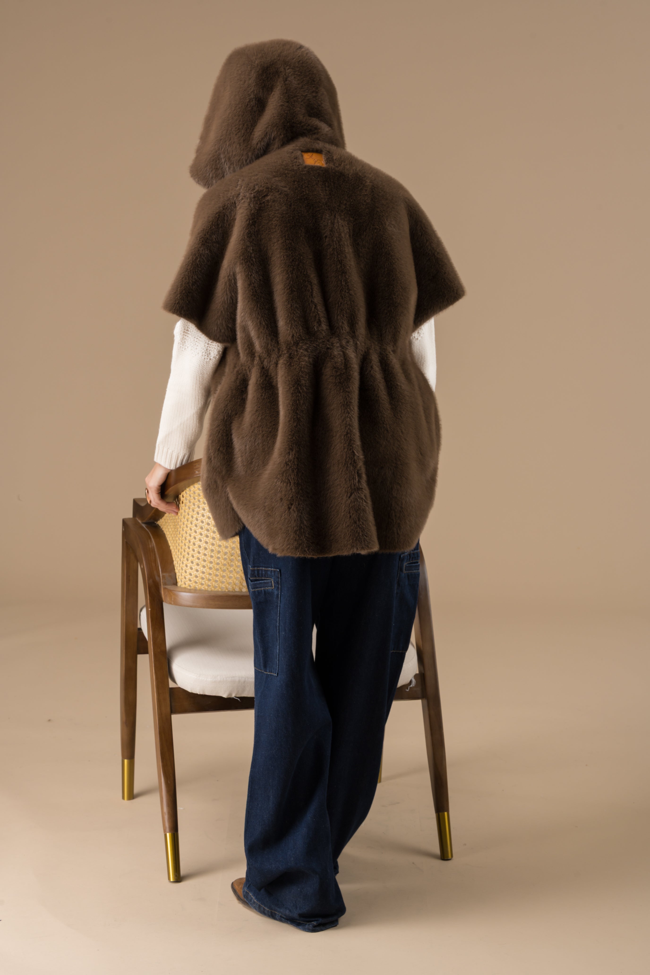 Veste en fausse fourrure chocolat Anastasia – Adoré Paris – Douceur & Chaleur pour Femme