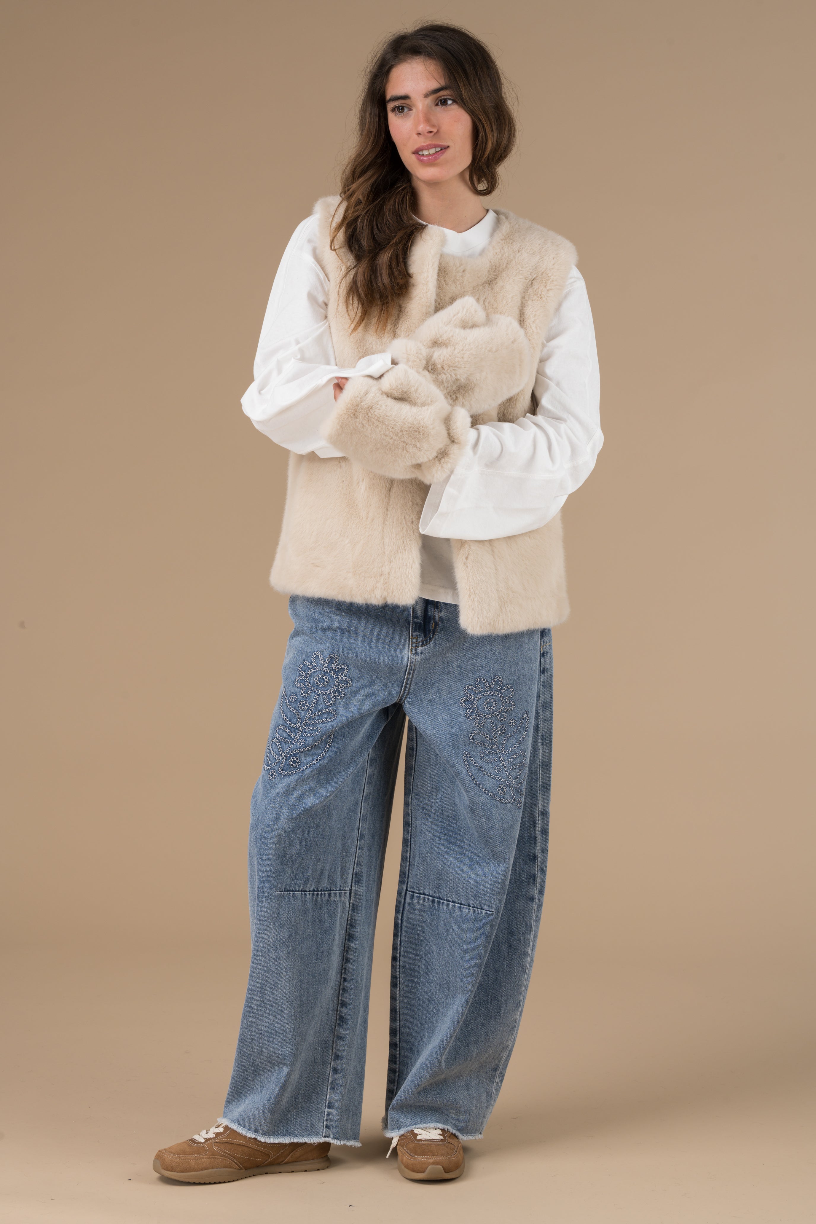 Mitaines Bimba femme beige en fausse fourrure – Adoré Paris, accessoire hiver chaud & confortable