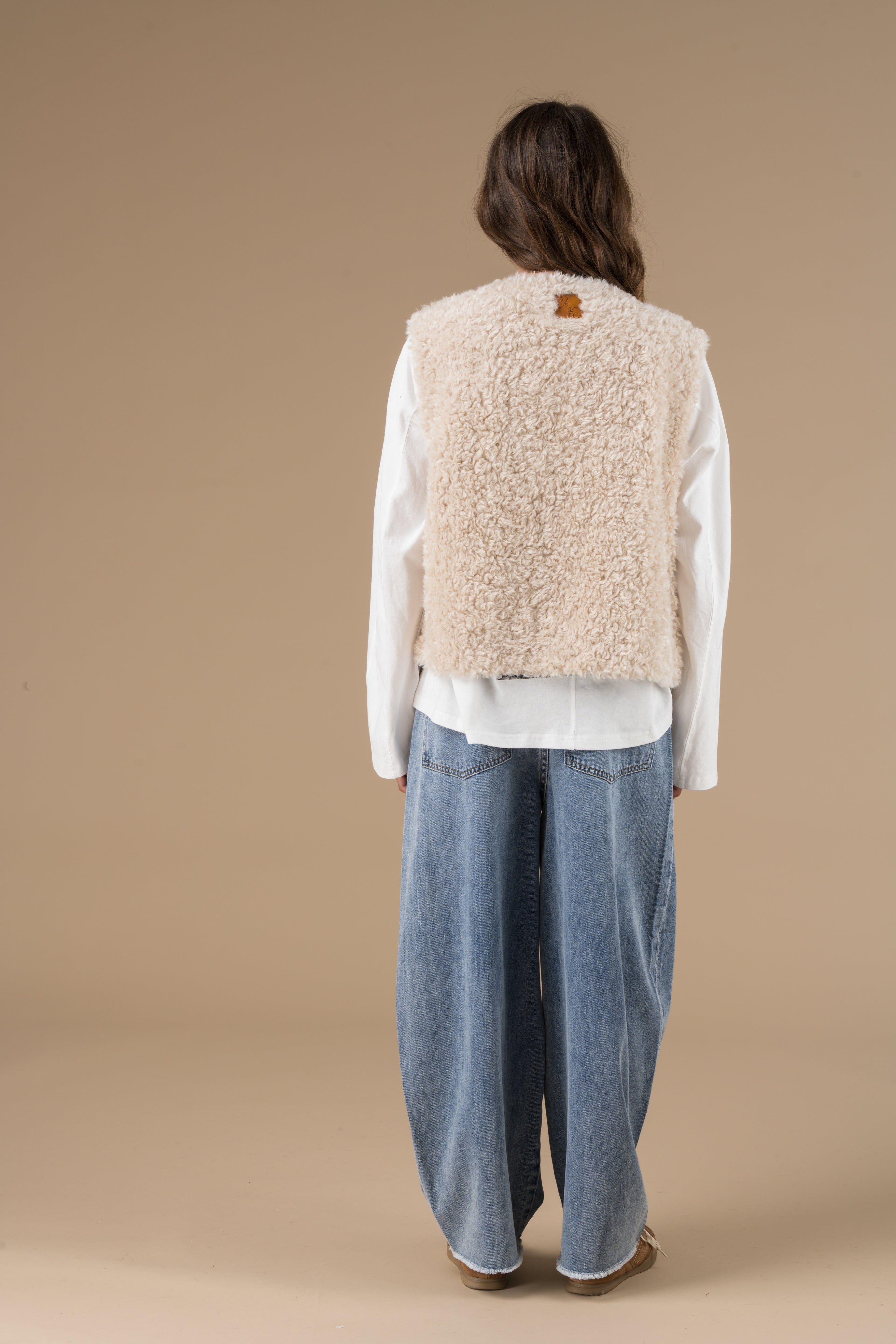 Gilet Sans Manche Ludmila Femme Beige | Adoré Paris | Doux, Confortable & Tendance - Urban Chic