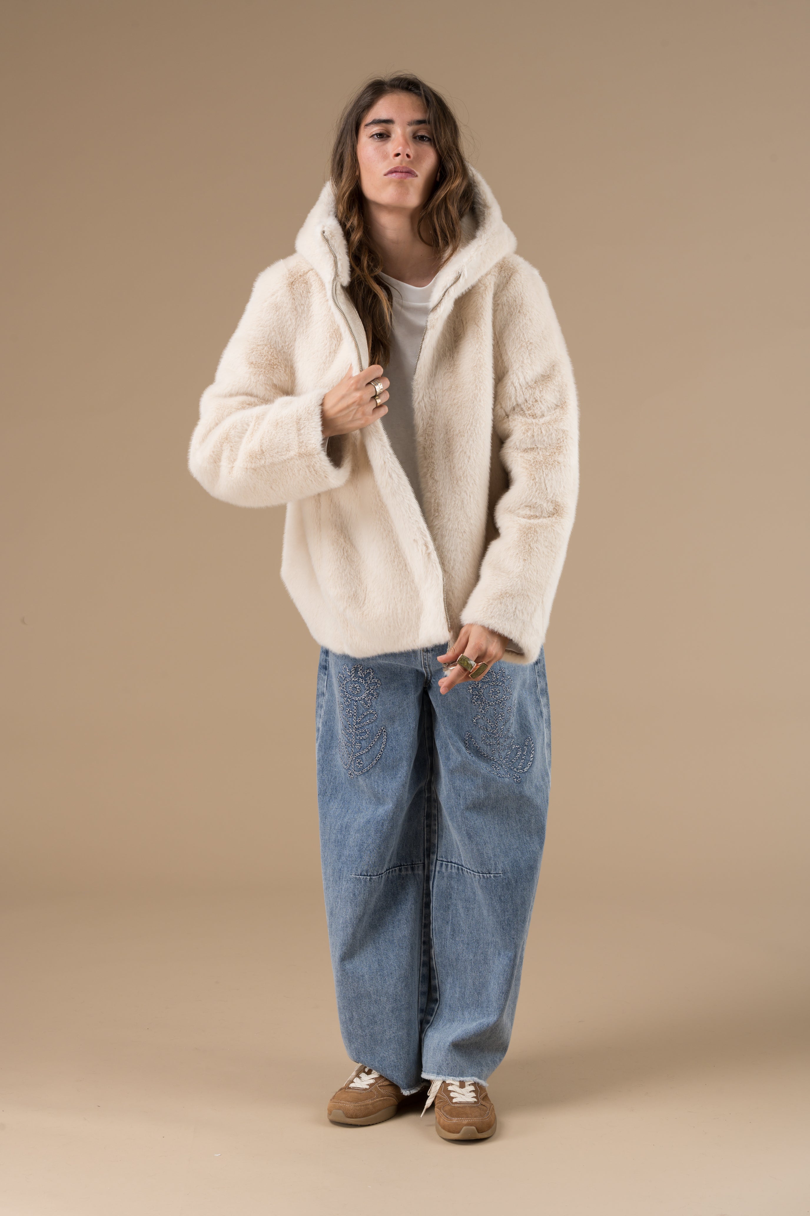 Veste fourrure beige Katarina by Adoré Paris - Parka femme chaude, fausse fourrure, confortable, tendance automne/hiver