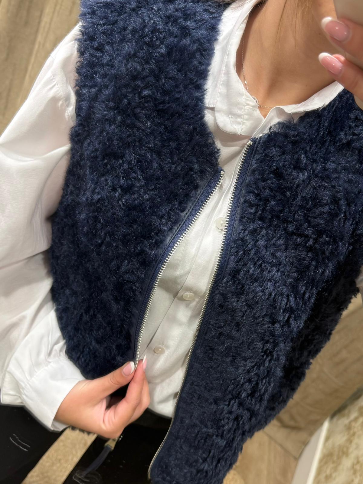 Gilet sans manches femme fausse fourrure bleu marine – Adoré Paris Ludmila, chaud, doux, style bohème