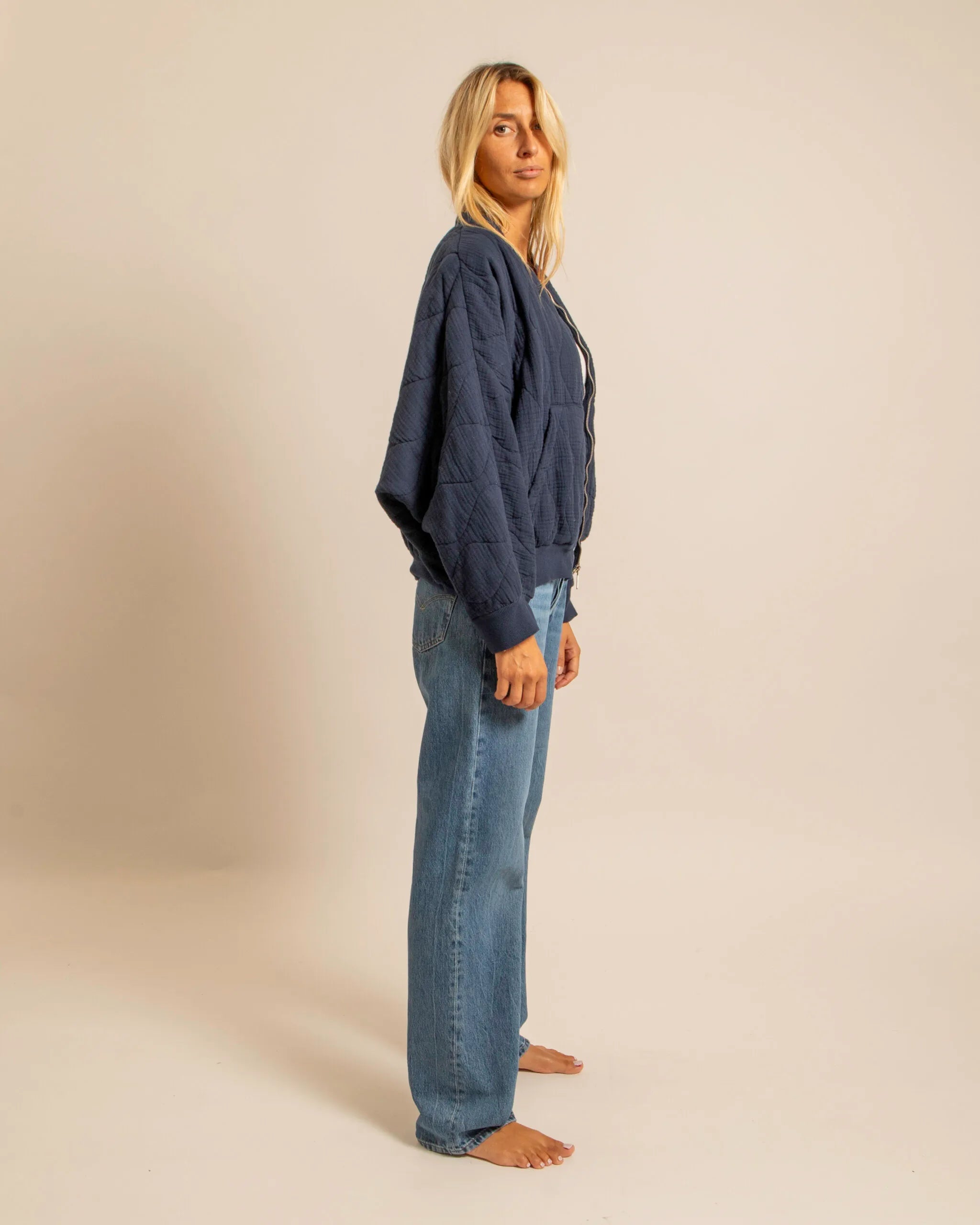 Veste femme Aokyanos Daytona en gaz de coton coloris nuit – Élégante, légère et confortable