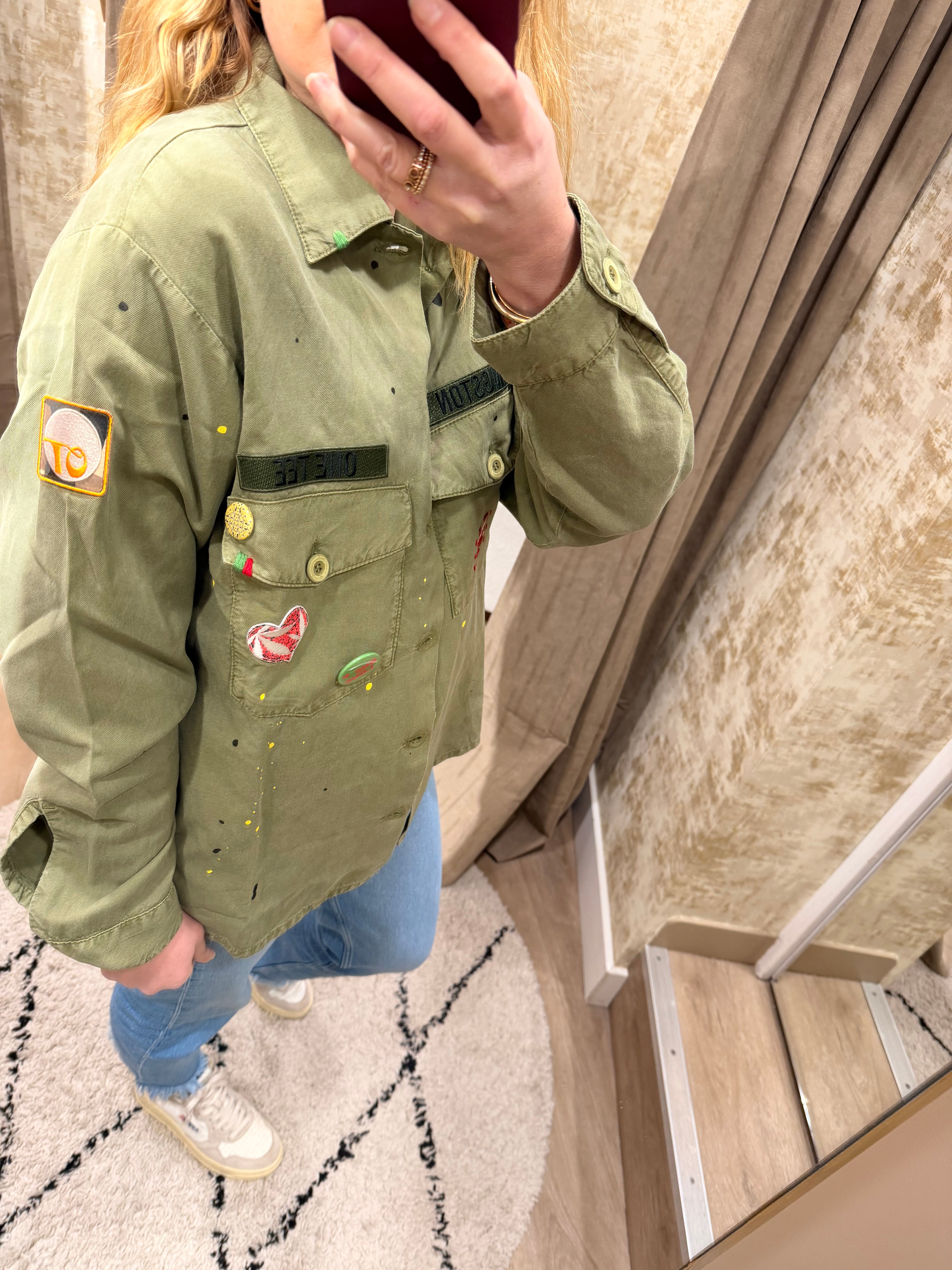 Veste militaire customisée RITA kaki - Coupe droite fluide et matchs - ONE TEE