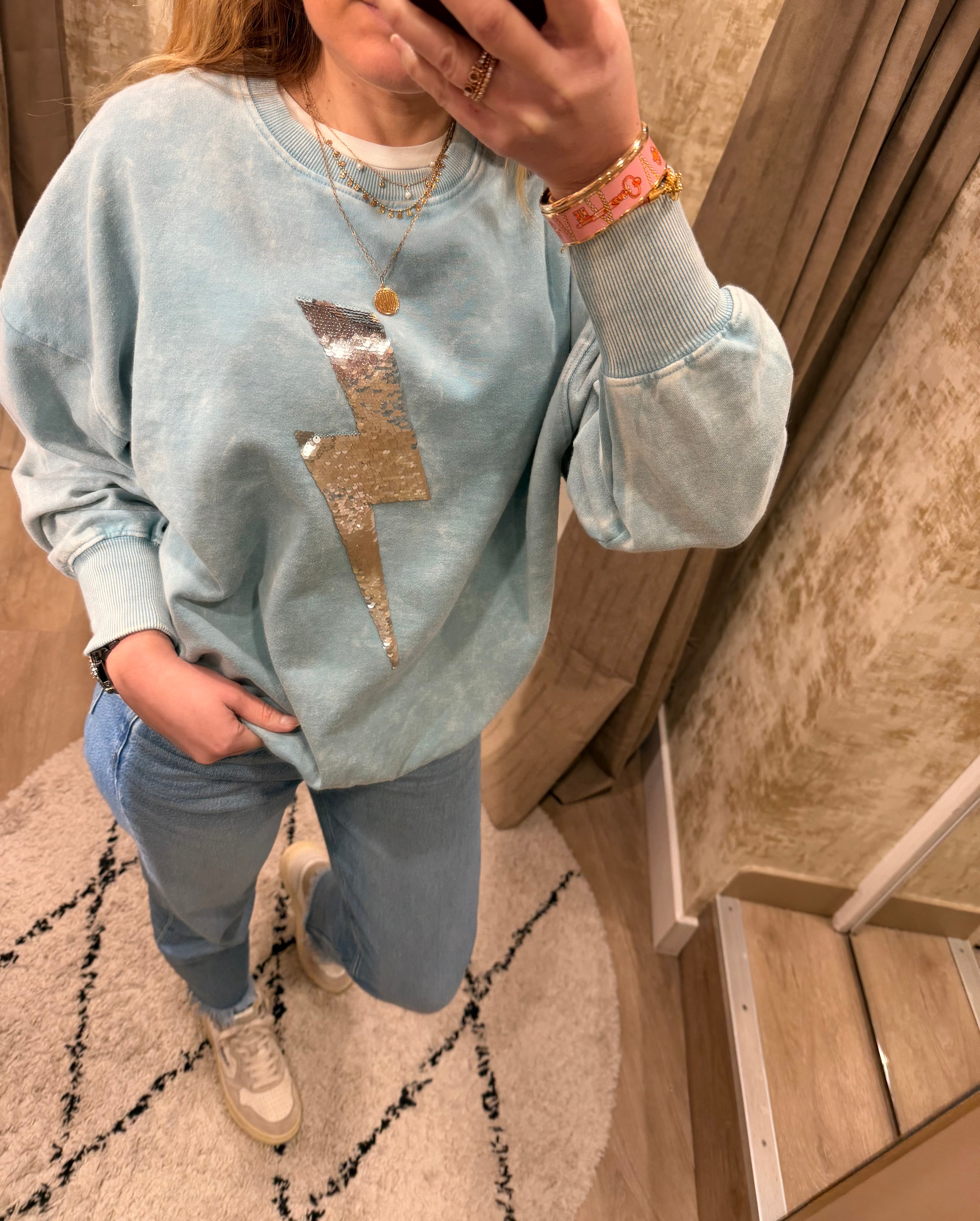 Sweat ANGIE en coton avec motif éclair – Sweat tendance femme confortable – One Tee