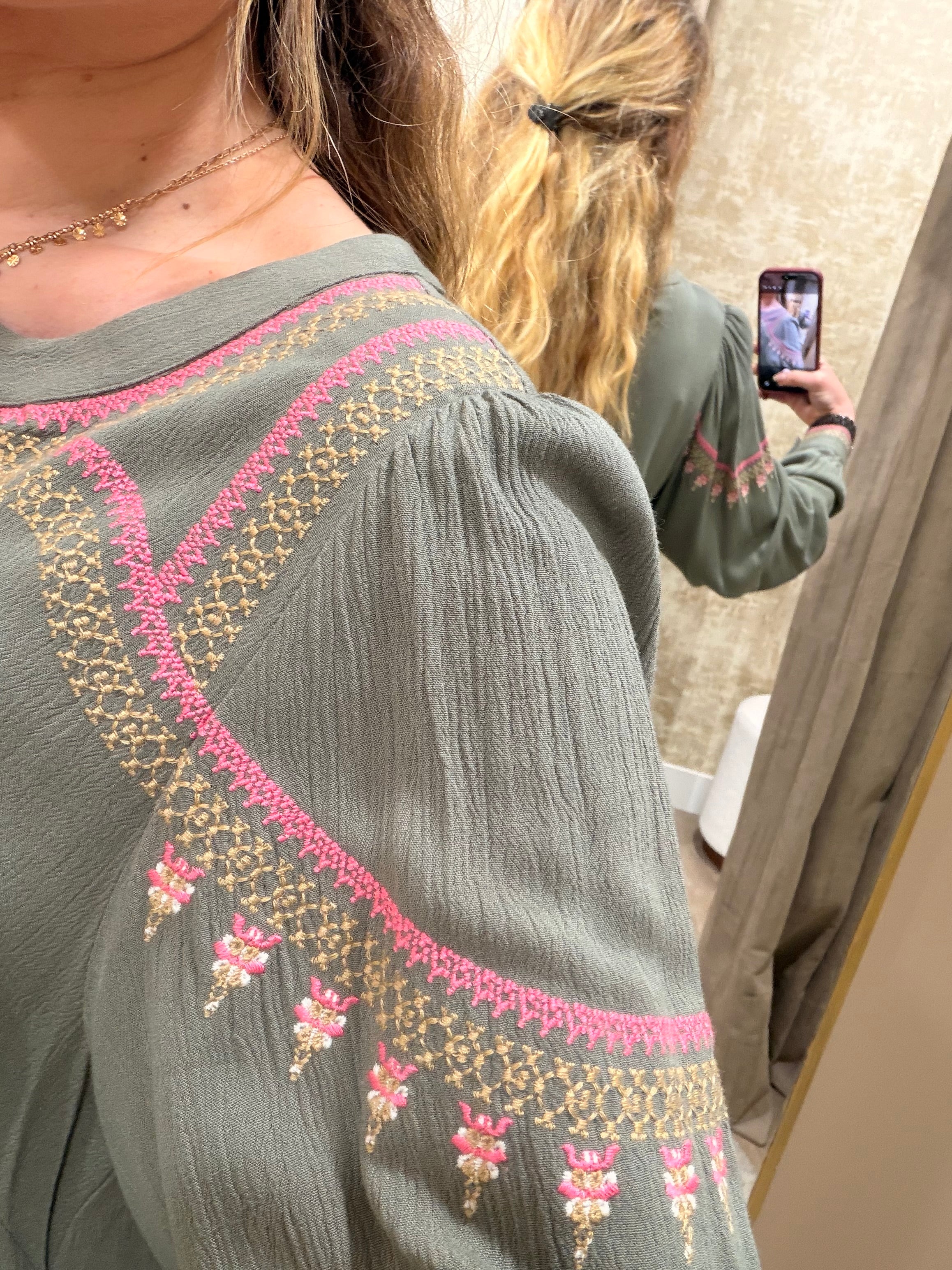 Blouse Colette kaki brodée manches longues femme bohème chic – Adoré Paris