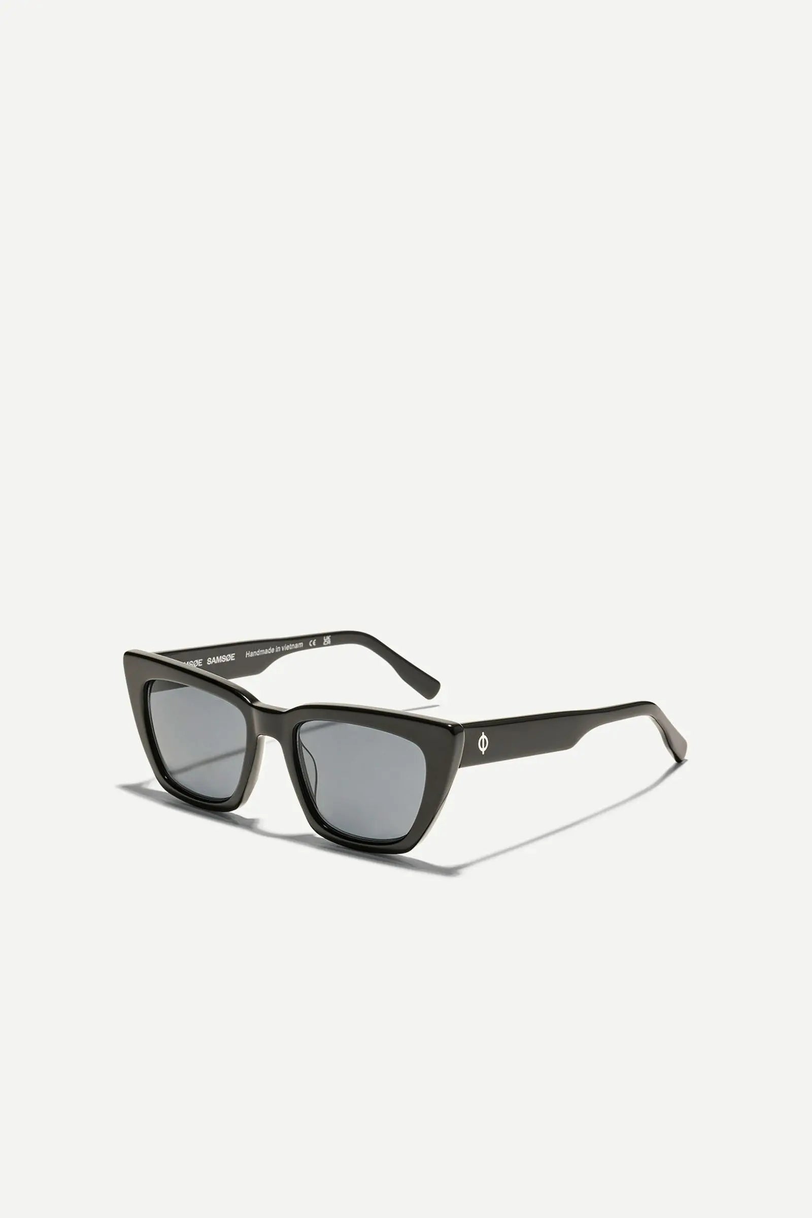 lunette de soleil samimi noir samsoe samsoe 