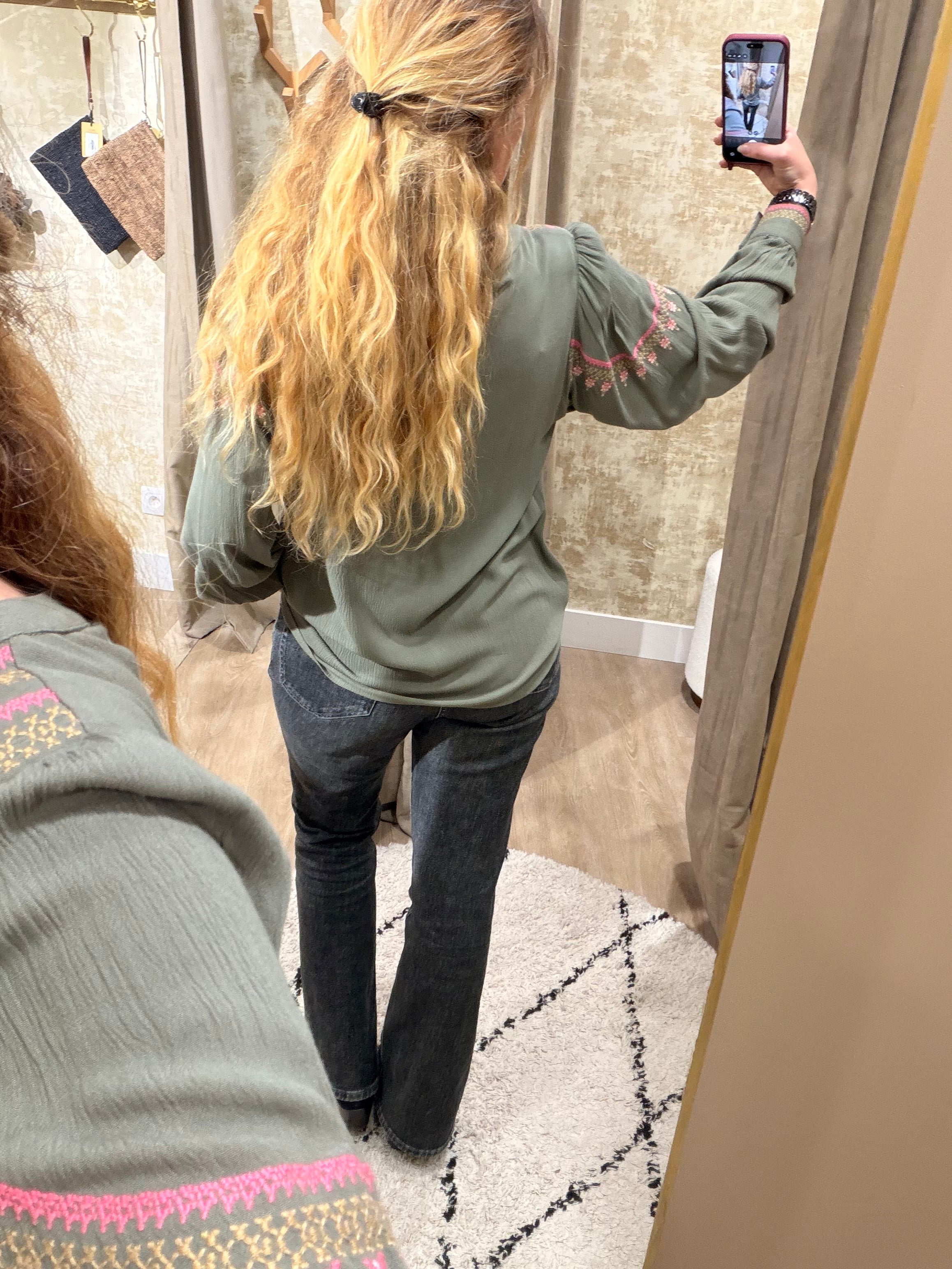 Blouse Colette kaki brodée manches longues femme bohème chic – Adoré Paris