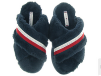 Chaussons Femme Tommy Hilfiger Bleu Marine – Confort & Élégance | Urban Chic Boutiques