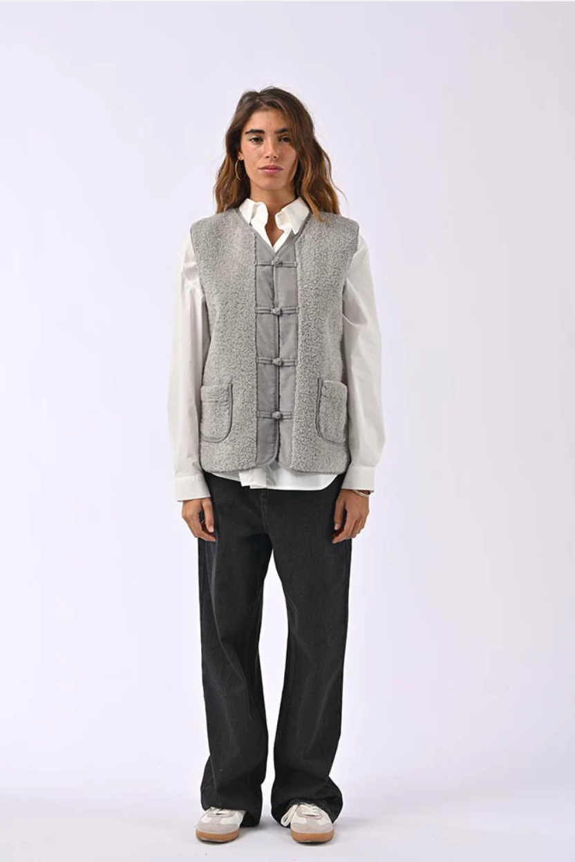 Gilet sans manches femme Adoré Paris gris clair en sherpa ultra-doux | Veste chaude hiver S/M M/L