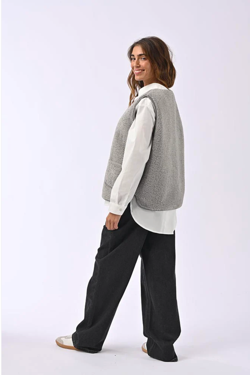 Gilet sans manches femme Adoré Paris gris clair en sherpa ultra-doux | Veste chaude hiver S/M M/L