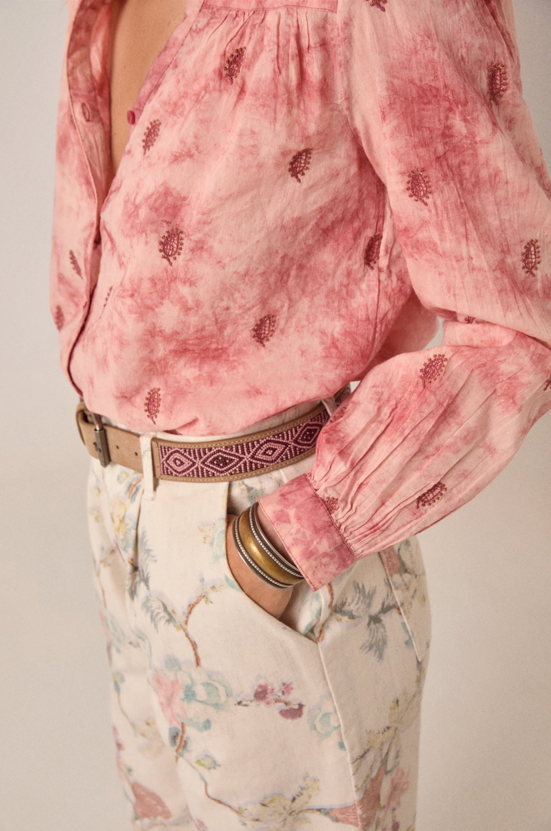 Chemise Rani rose imprimée bohème – Chemise fluide tie and dye femme – Maison Hôtel