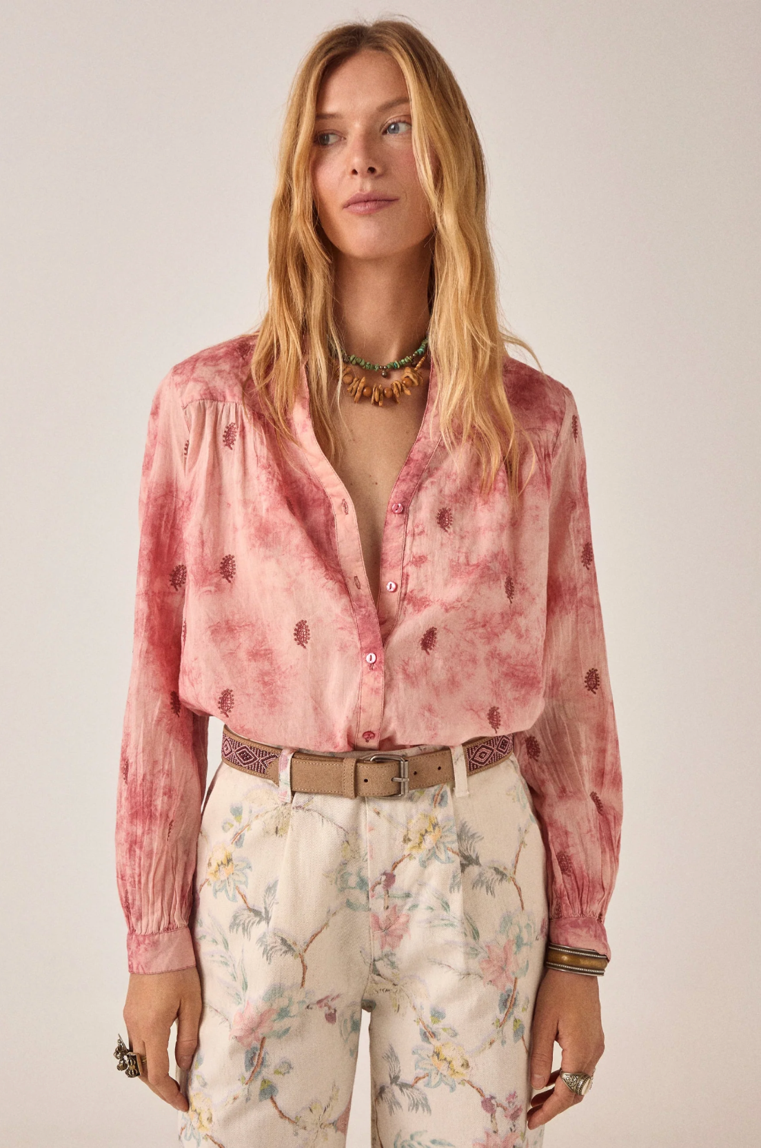 Chemise Rani rose imprimée bohème – Chemise fluide tie and dye femme – Maison Hôtel