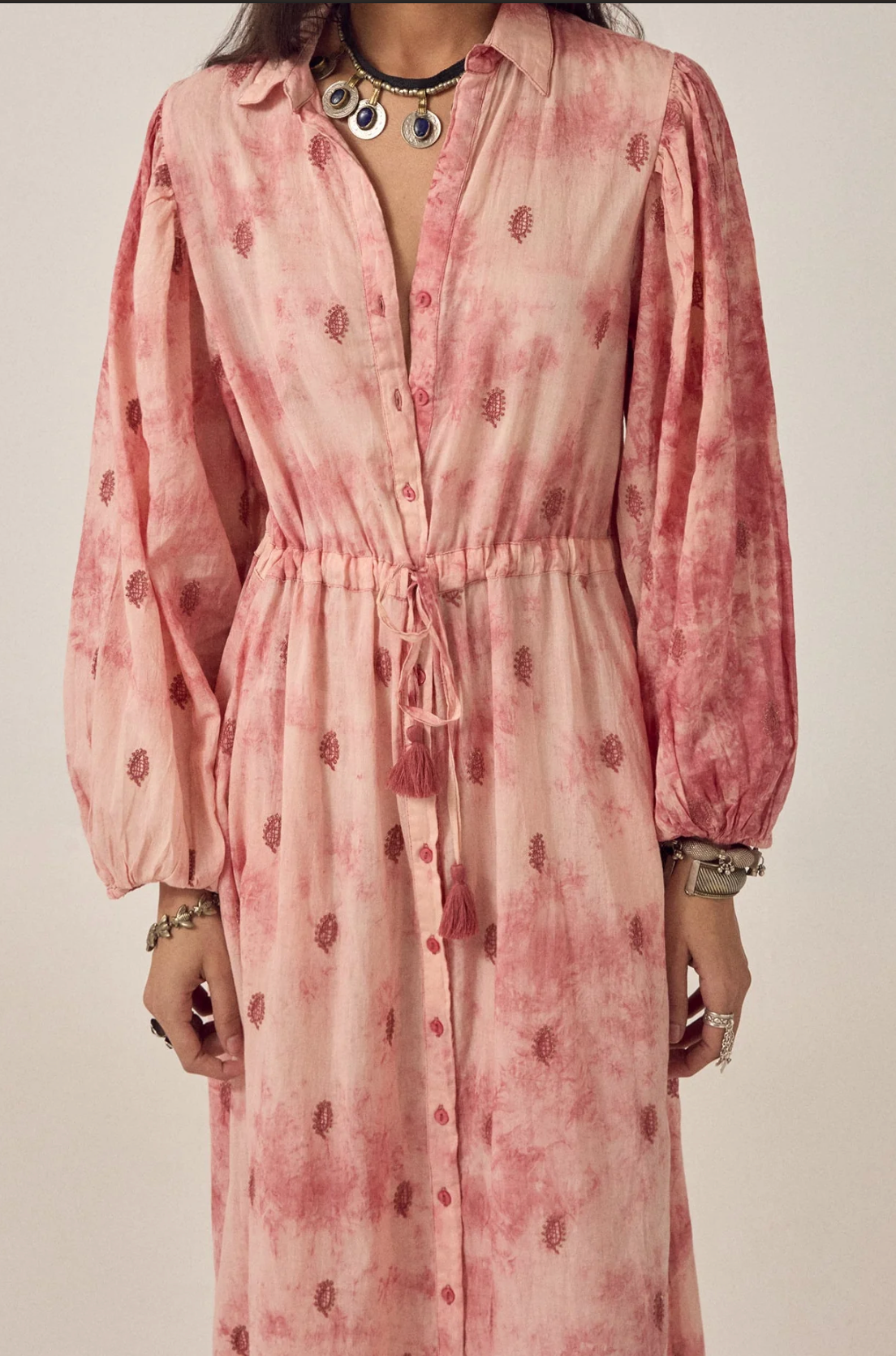 Robe Freya longue rose tie and dye – Robe bohème fluide manches longues femme – Maison Hôtel