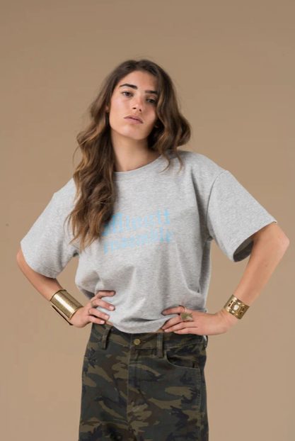 T-shirt gris chiné “Minuit Ensemble” coupe loose Boobie – Adoré Paris