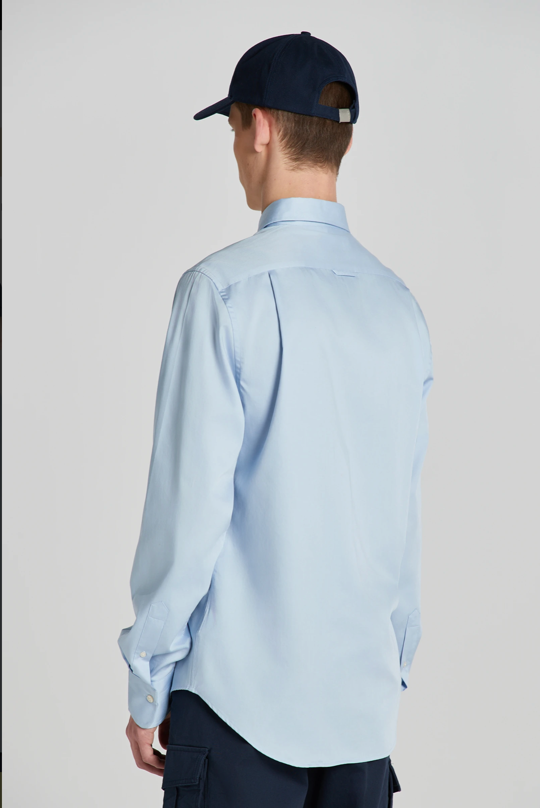 Chemise satinée bleu clair homme coupe élégante manches longues - GANT