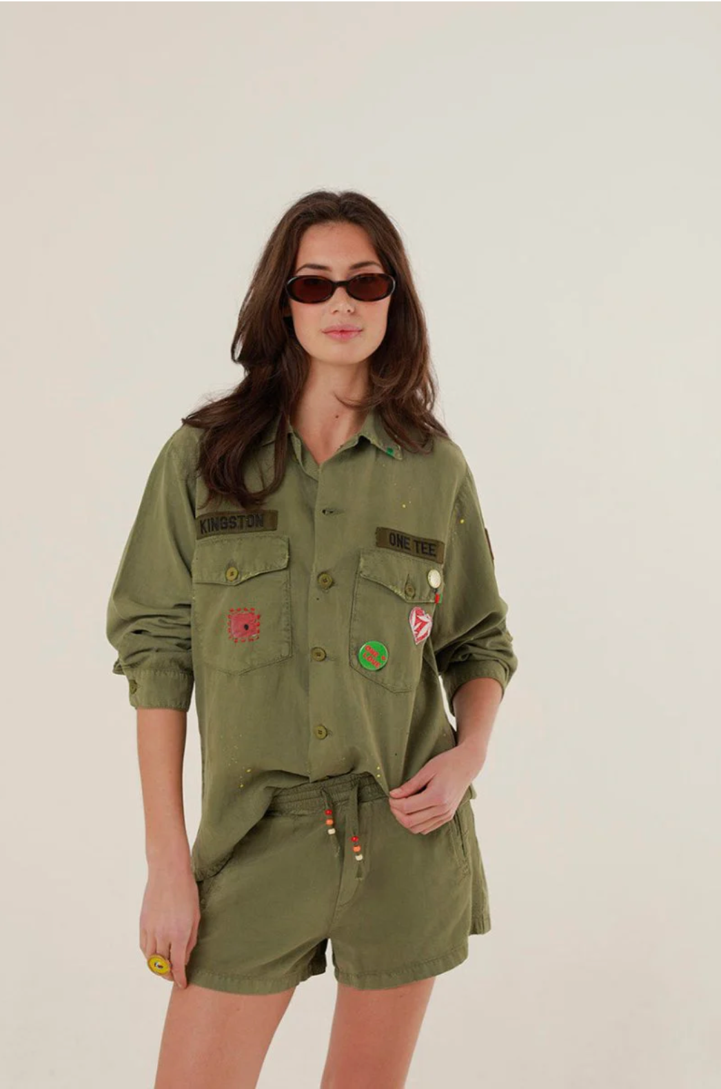 Veste militaire customisée RITA kaki - Coupe droite fluide et matchs - ONE TEE