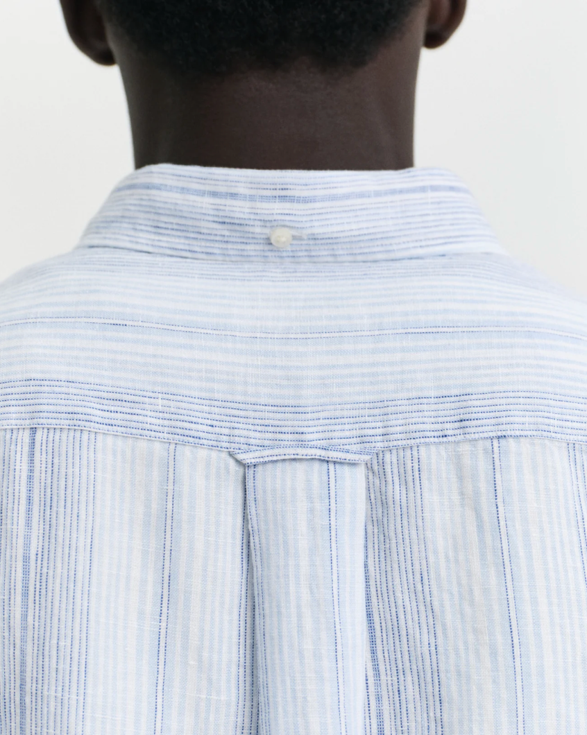 Chemise en lin à fines rayures homme bleu ou rose – élégance estivale – Gant