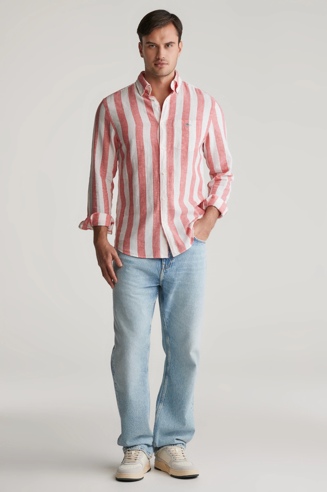 Chemise homme rayée en lin et coton rouge – élégance estivale – Gant