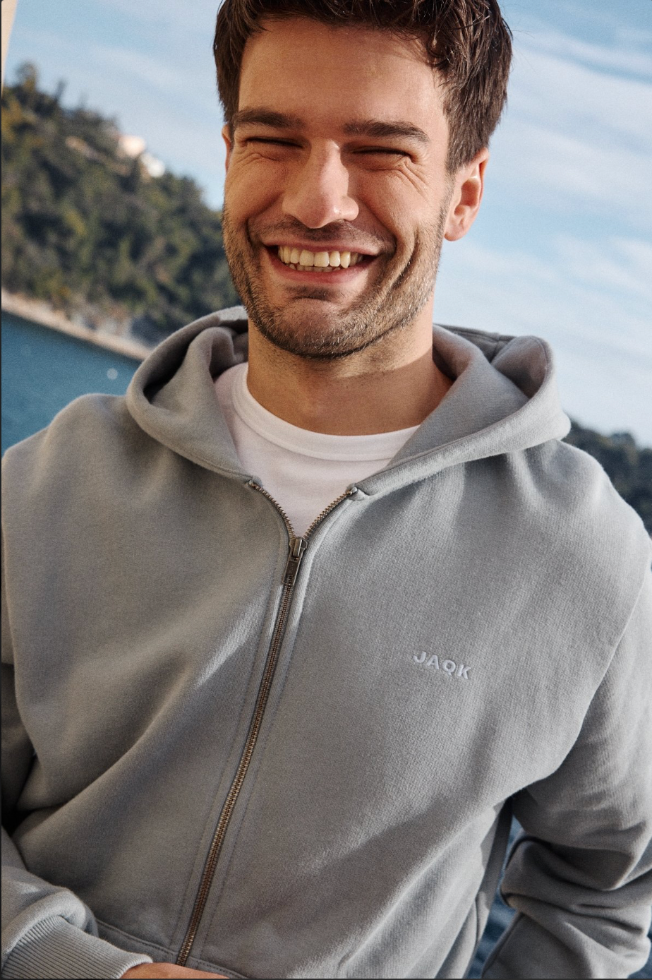 Sweat à capuche zippé TAO en coton doux – JAQK