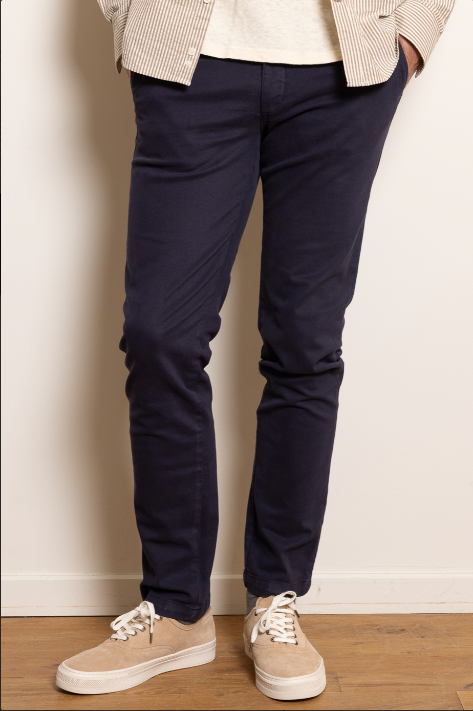 Pantalon chino slim Arturo marine – Confort et élégance intemporelle - JAQK