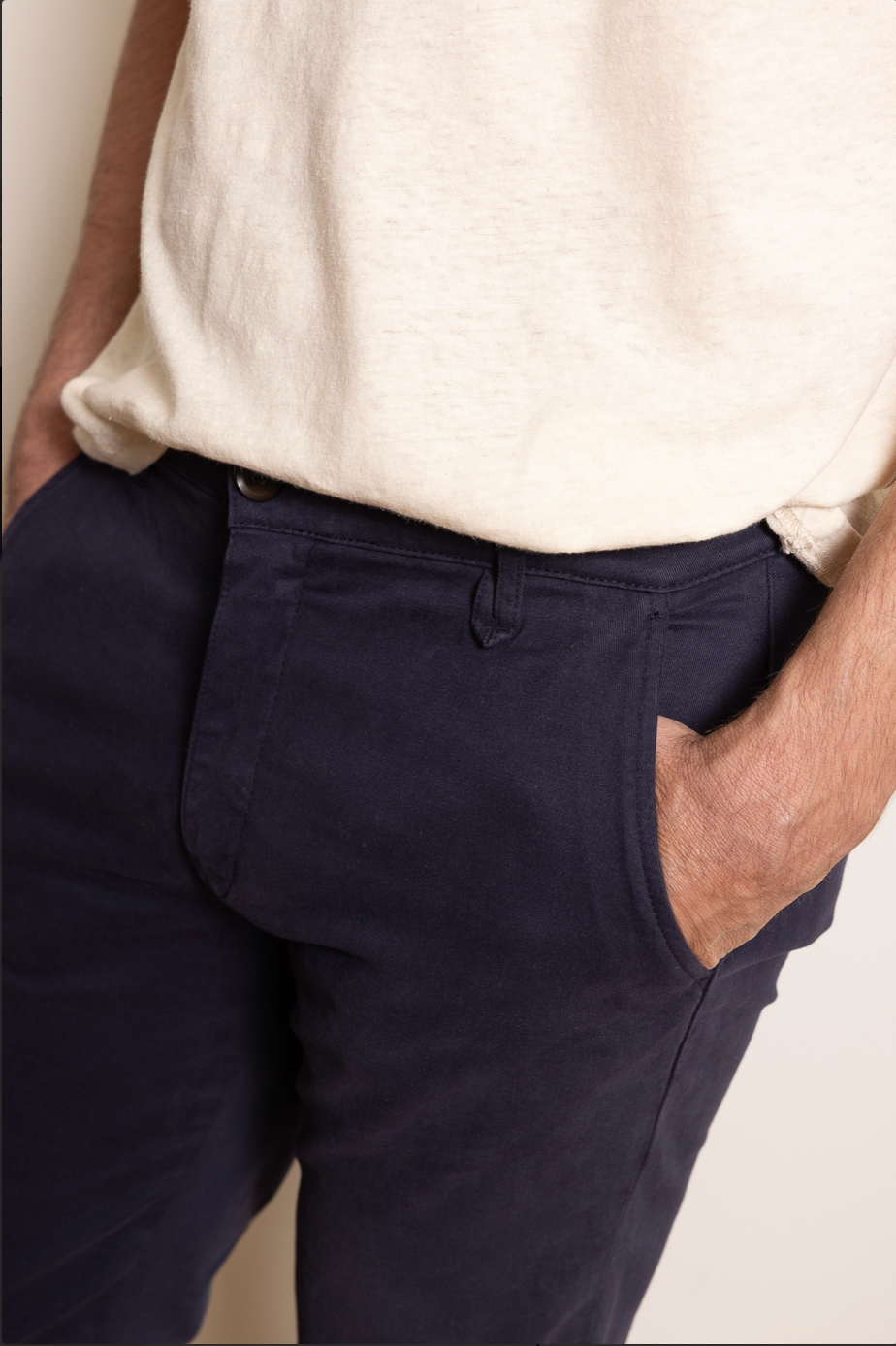 Pantalon chino slim Arturo marine – Confort et élégance intemporelle - JAQK