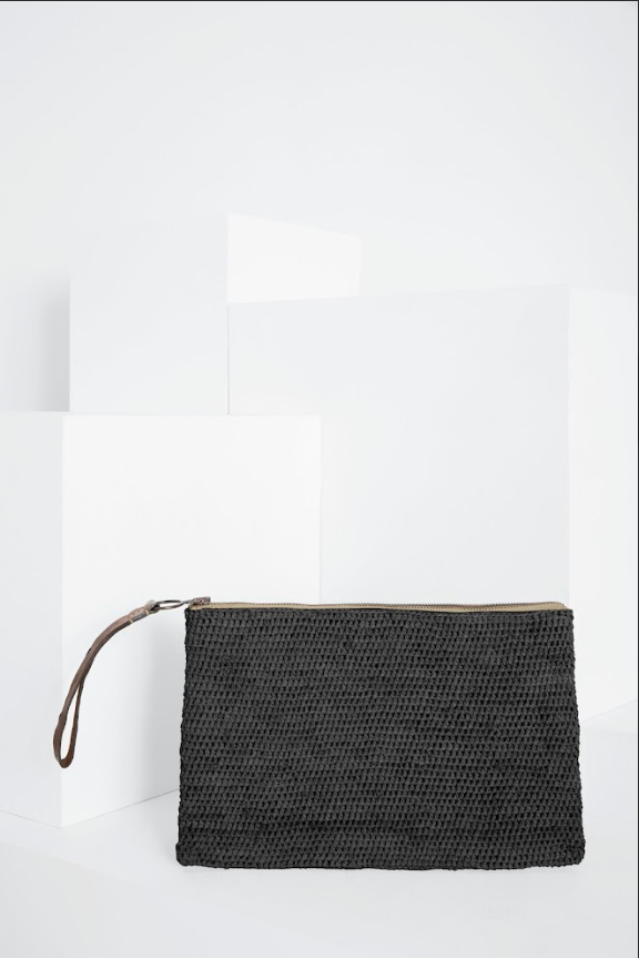Pochette en raphia AMPY faite main – Élégante et naturelle – IBELIV