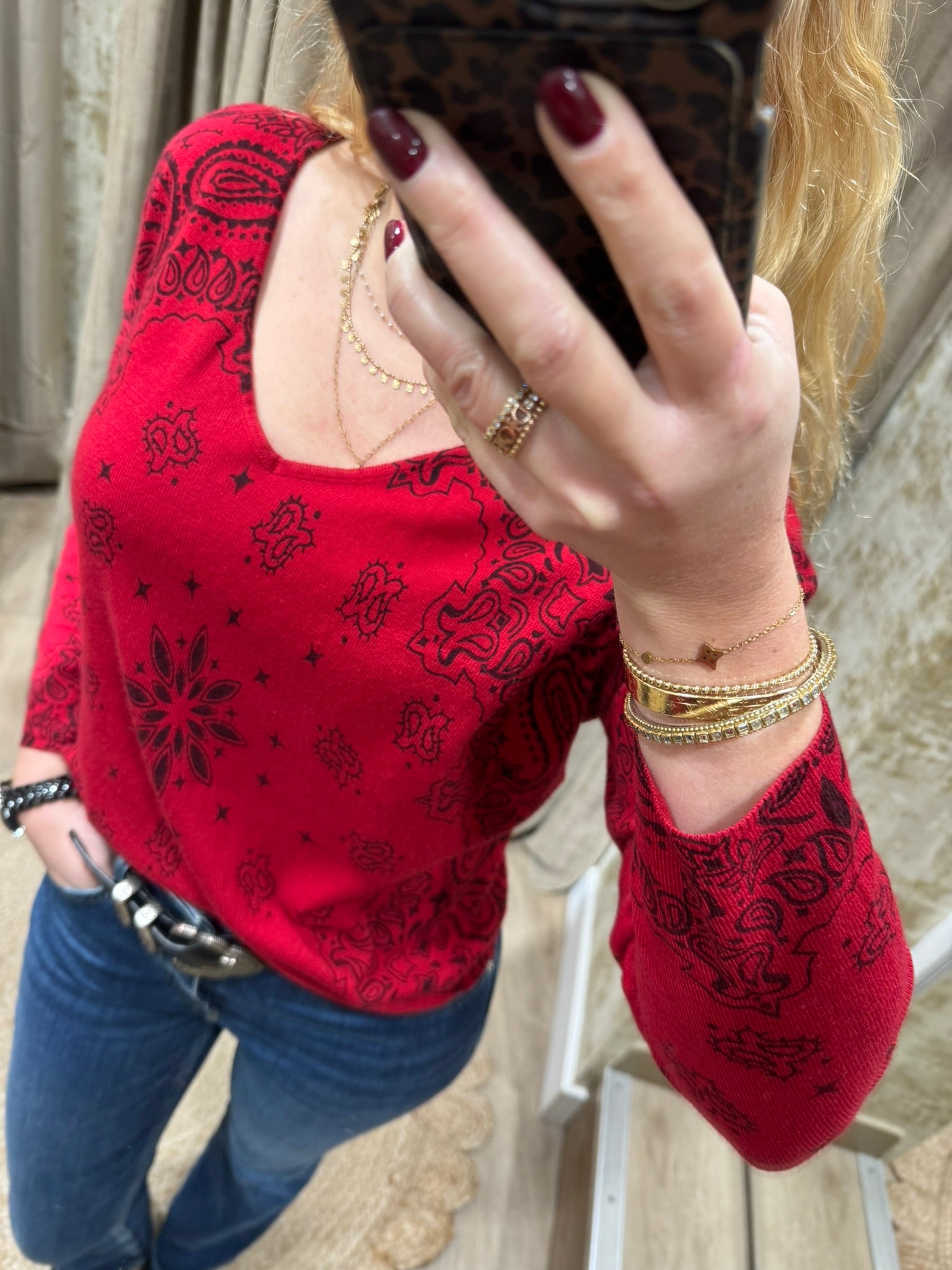 Pull Adoré Paris Esme col "V" Rouge 