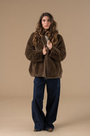 Veste fourrure Chocolat Katarina by Adoré Paris - Parka femme chaude, fausse fourrure, confortable, tendance automne/hiver