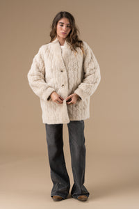 Veste Fausse Fourrure Ecru Femme – Veronica Adoré Paris | Douce, Chaude, Élégante – Manteaux Hiver Urban Chic