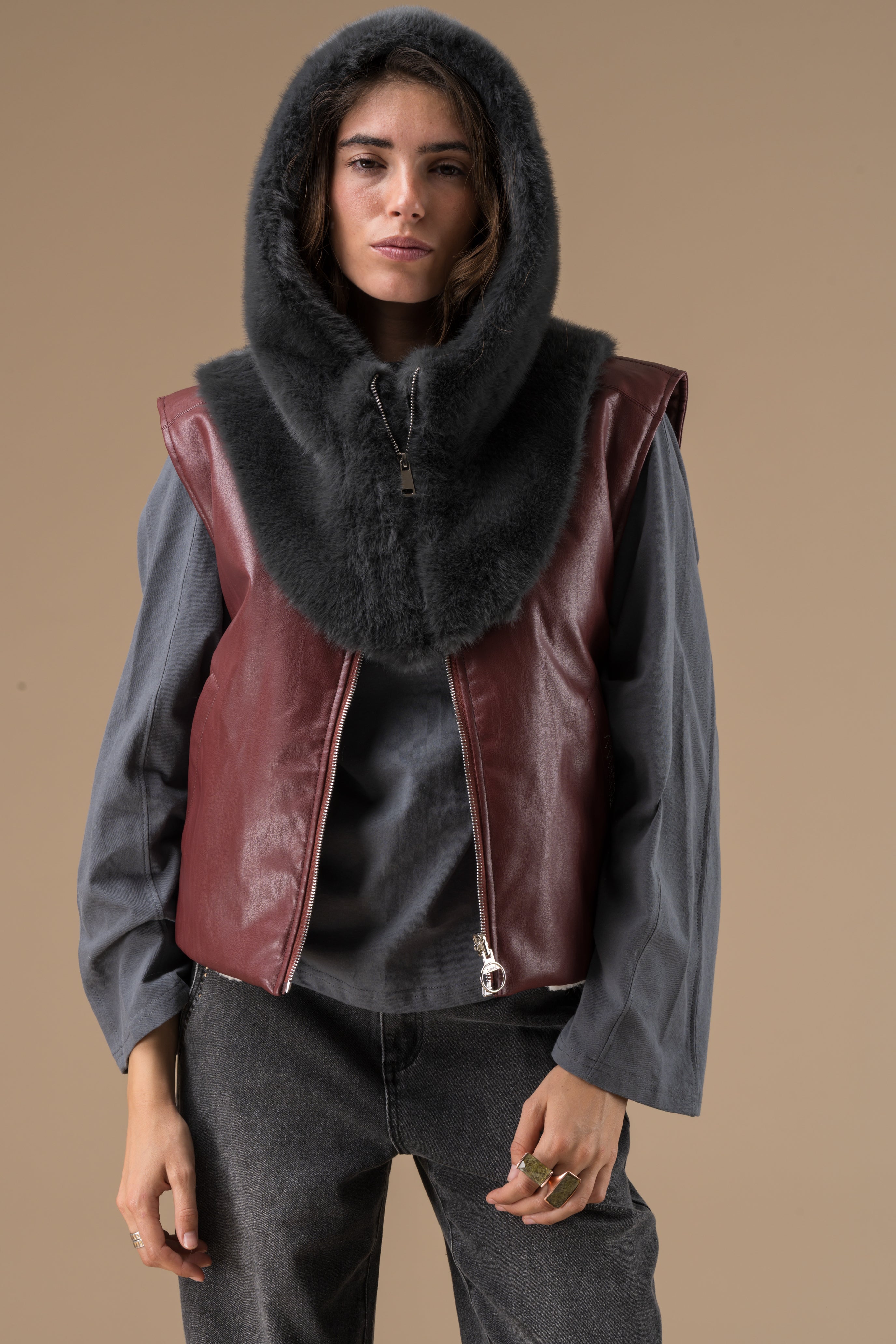 Cagoule Femme Hiver Fausse Fourrure Gris – Adoré Paris