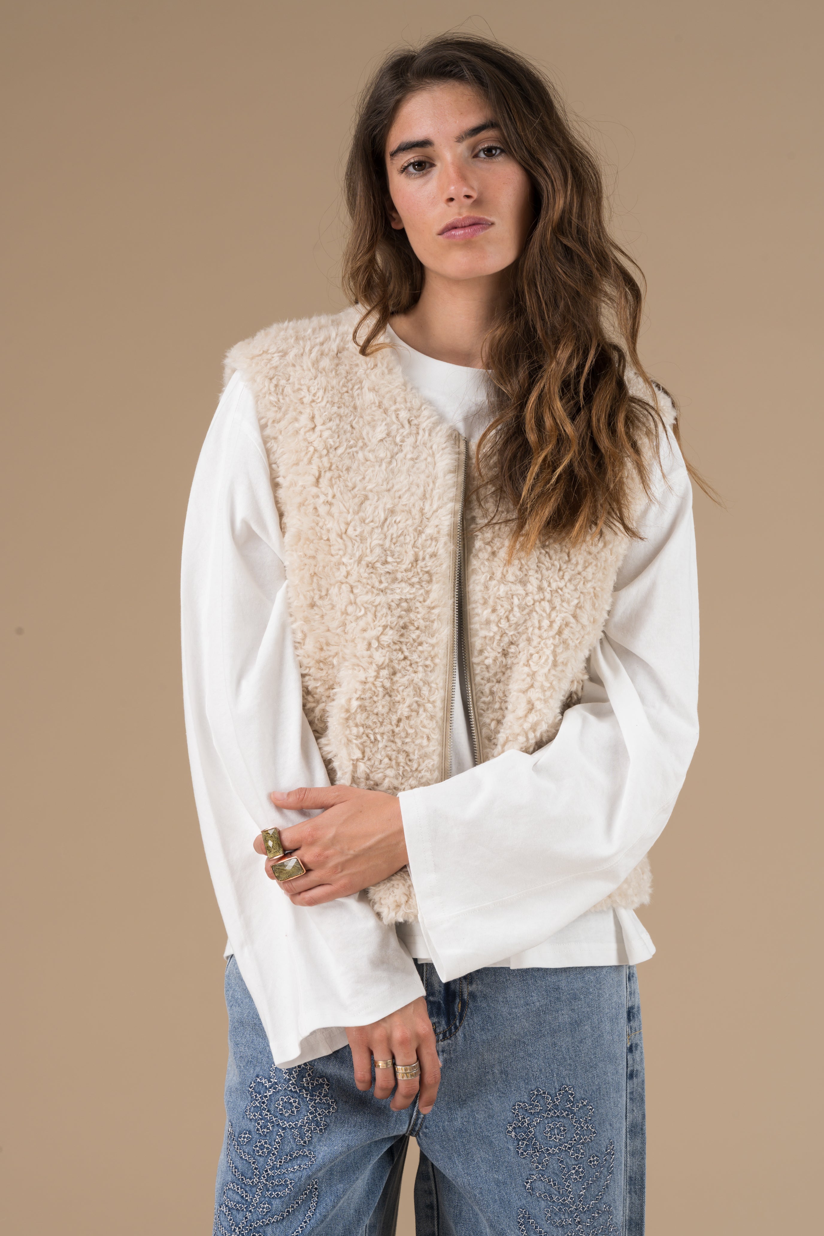 Gilet Sans Manche Ludmila Femme Beige | Adoré Paris | Doux, Confortable & Tendance - Urban Chic