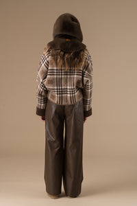 Cagoule en fausse fourrure chocolat Adoré Paris femme – hiver chaud et élégant