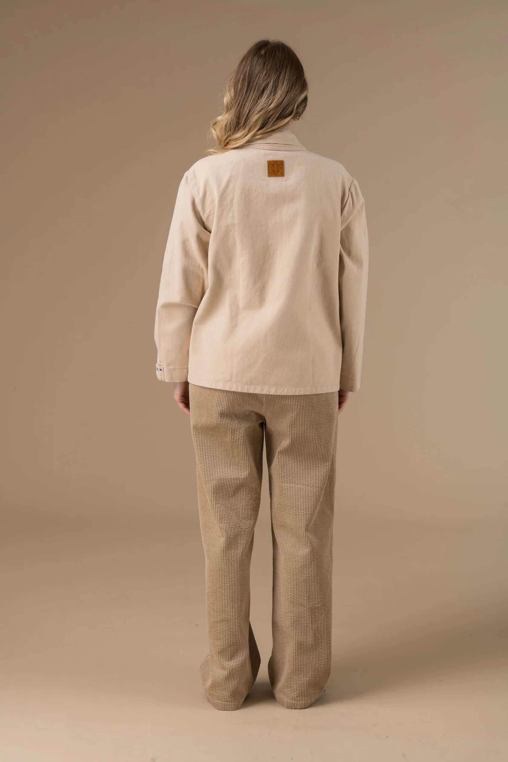 Veste Belamy beige brodée femme style casual chic – Adoré Paris