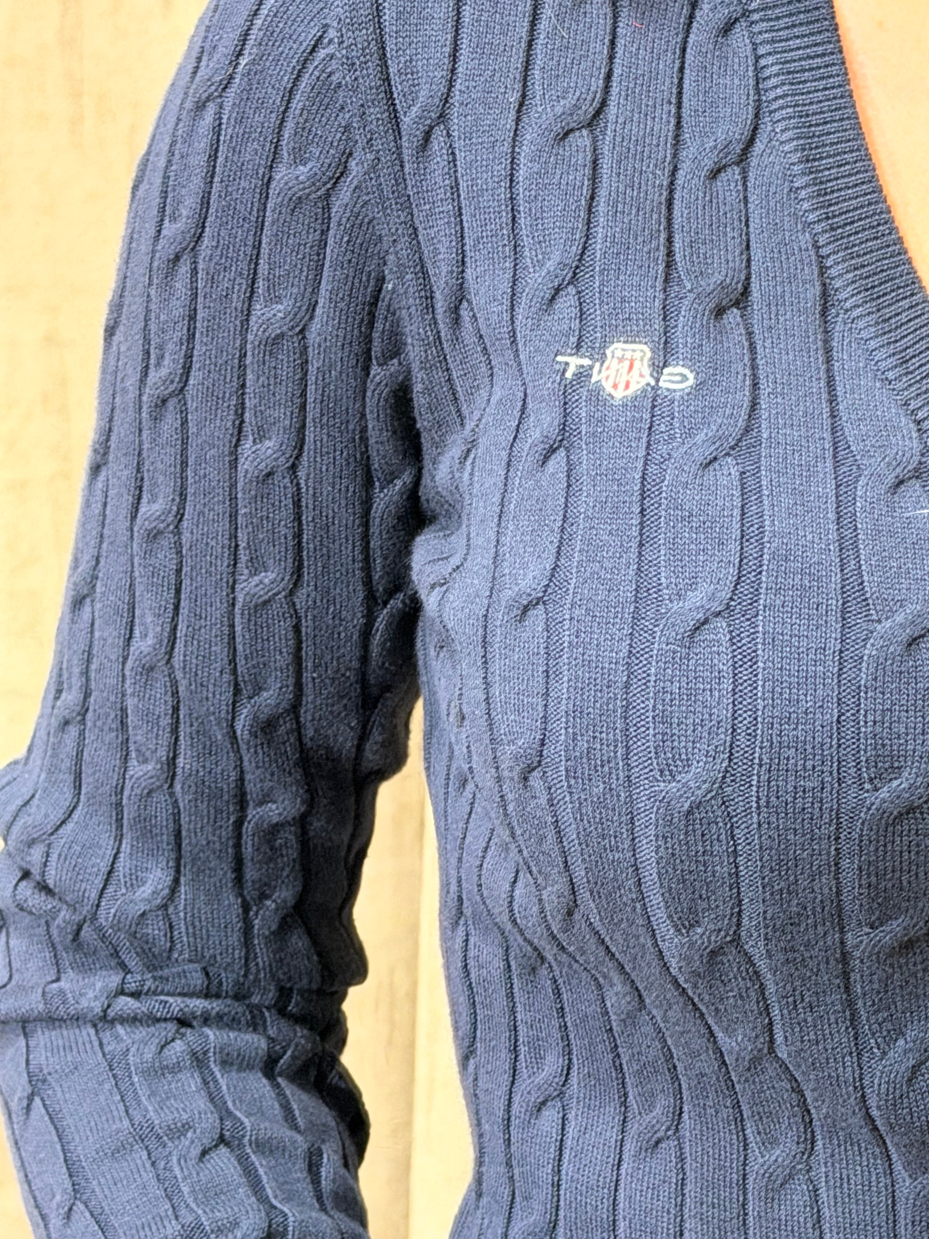 Pull col V torsadé en coton femme élégant et intemporel – Gant