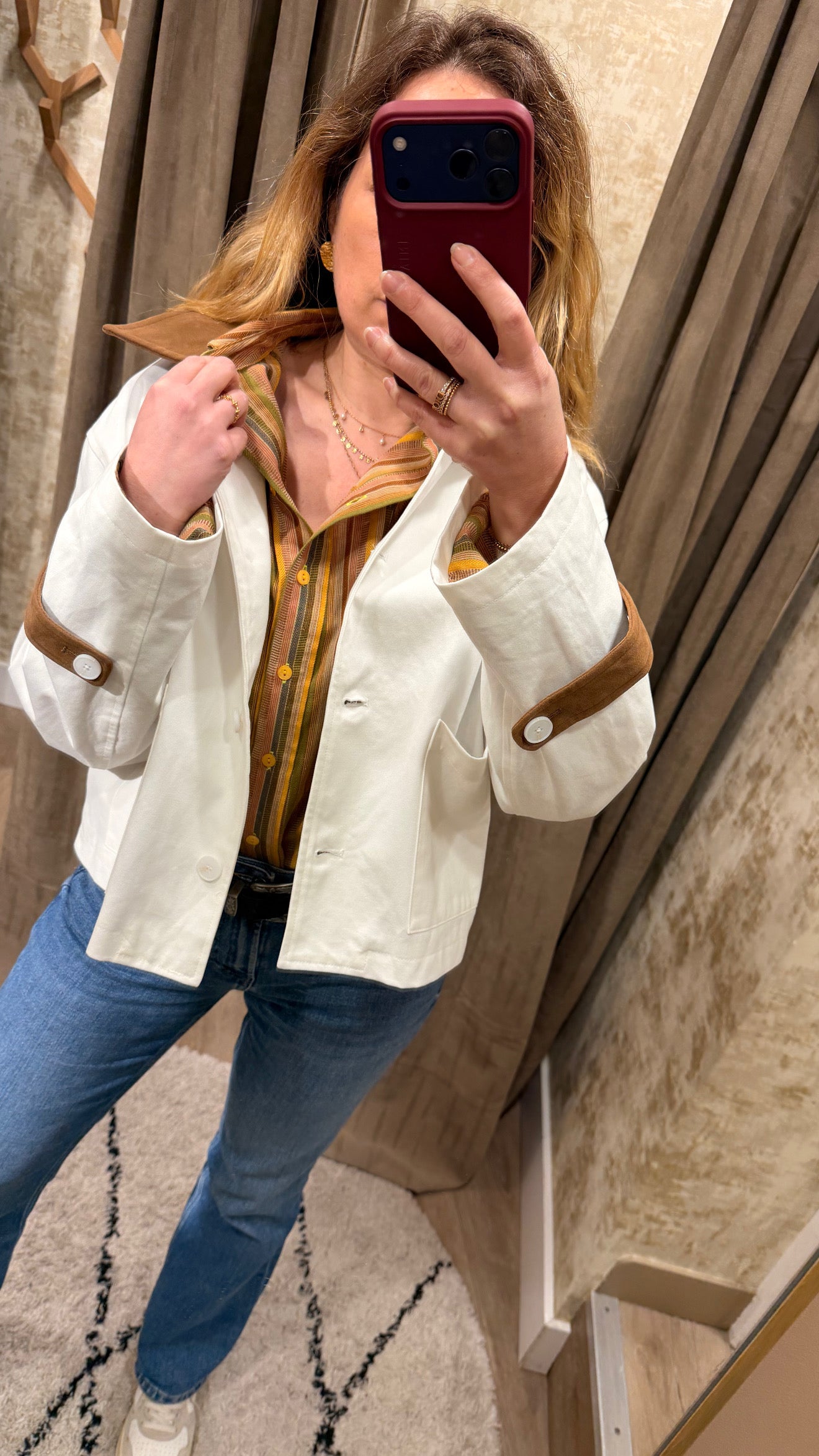 Veste femme écru détails suédine marron style chic et tendance – Adoré Paris