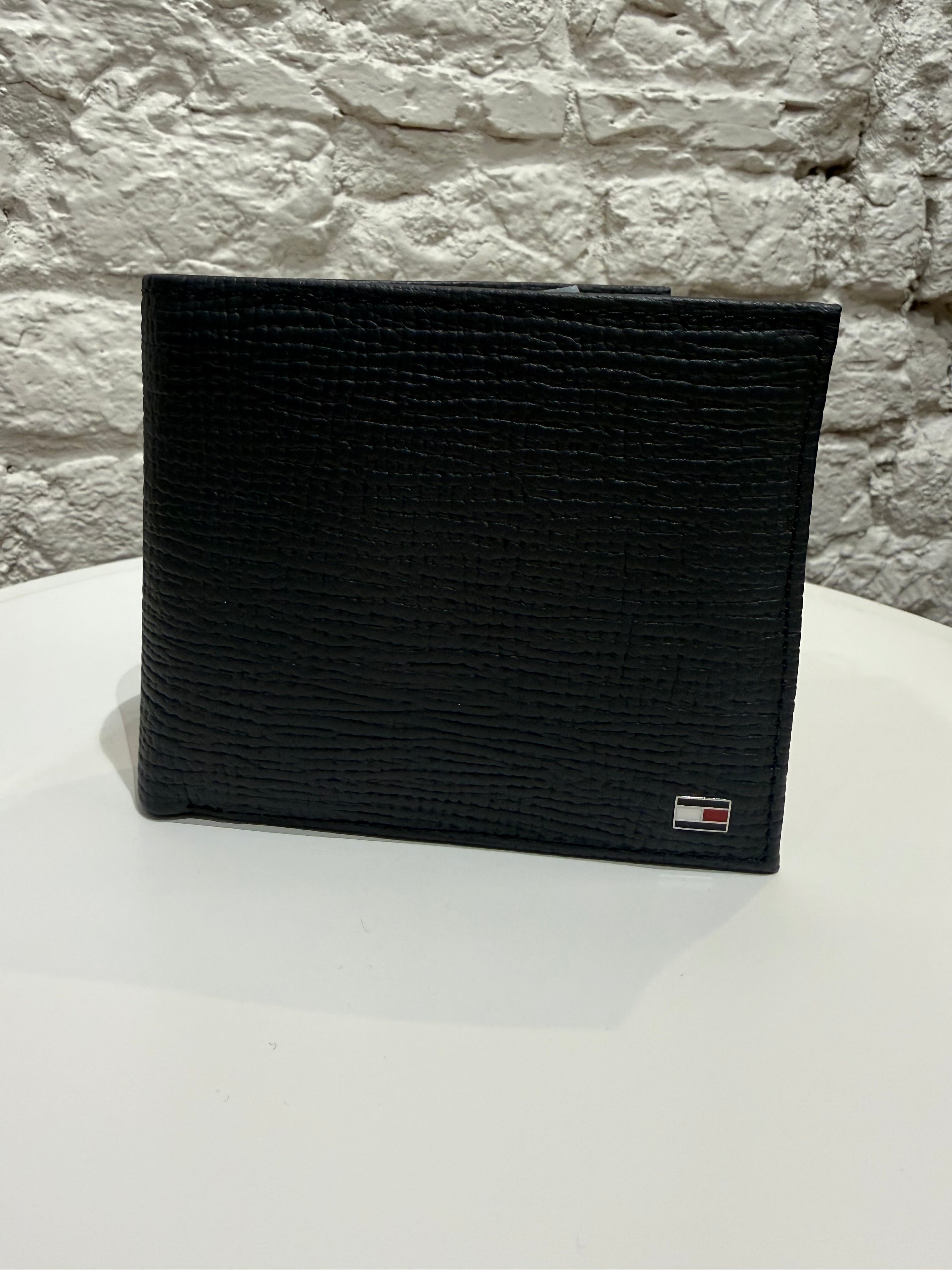 Portefeuille bleu marine tommy Hilfiger 