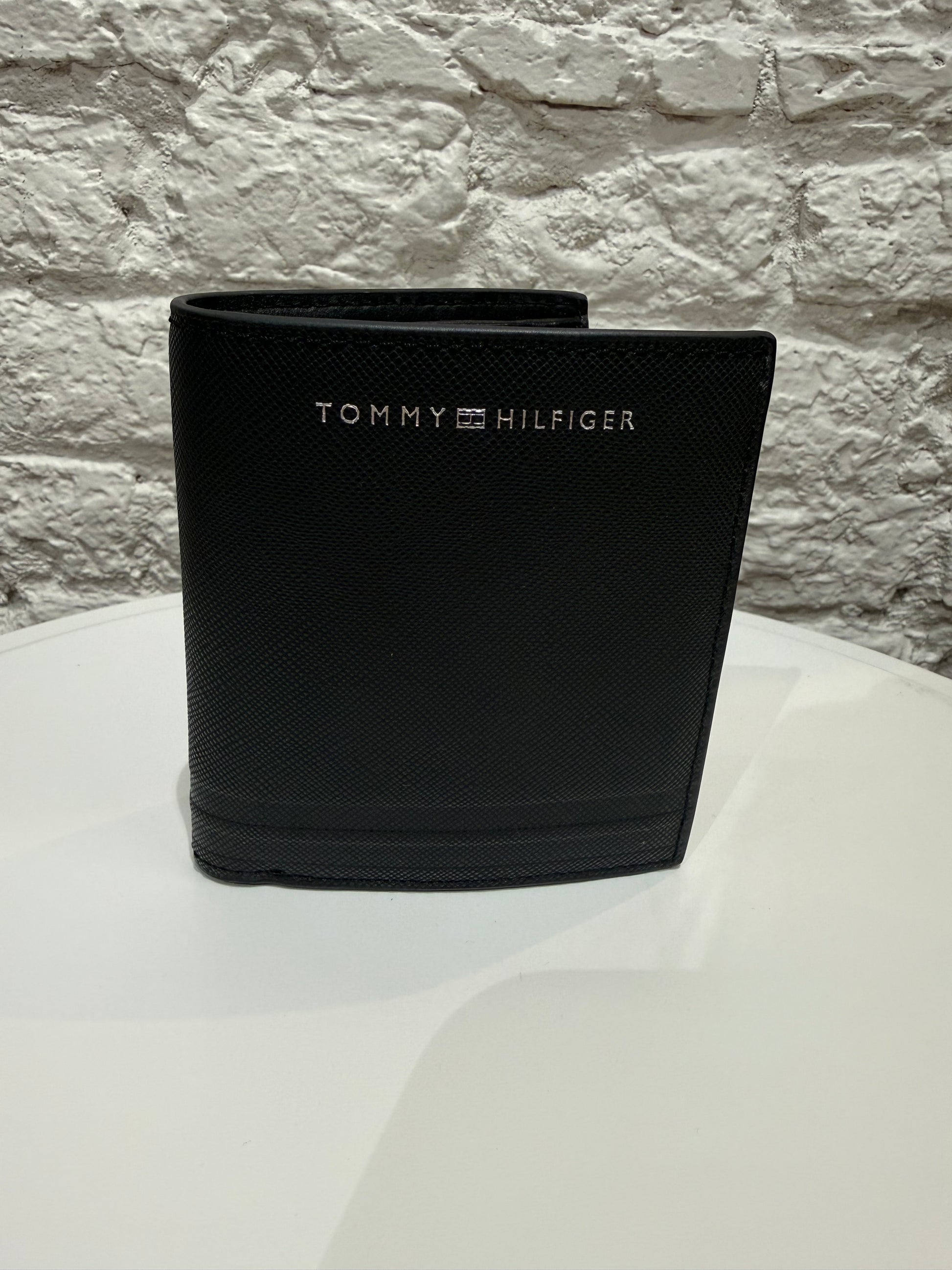 portefeuille noir Tommy Hilfiger 