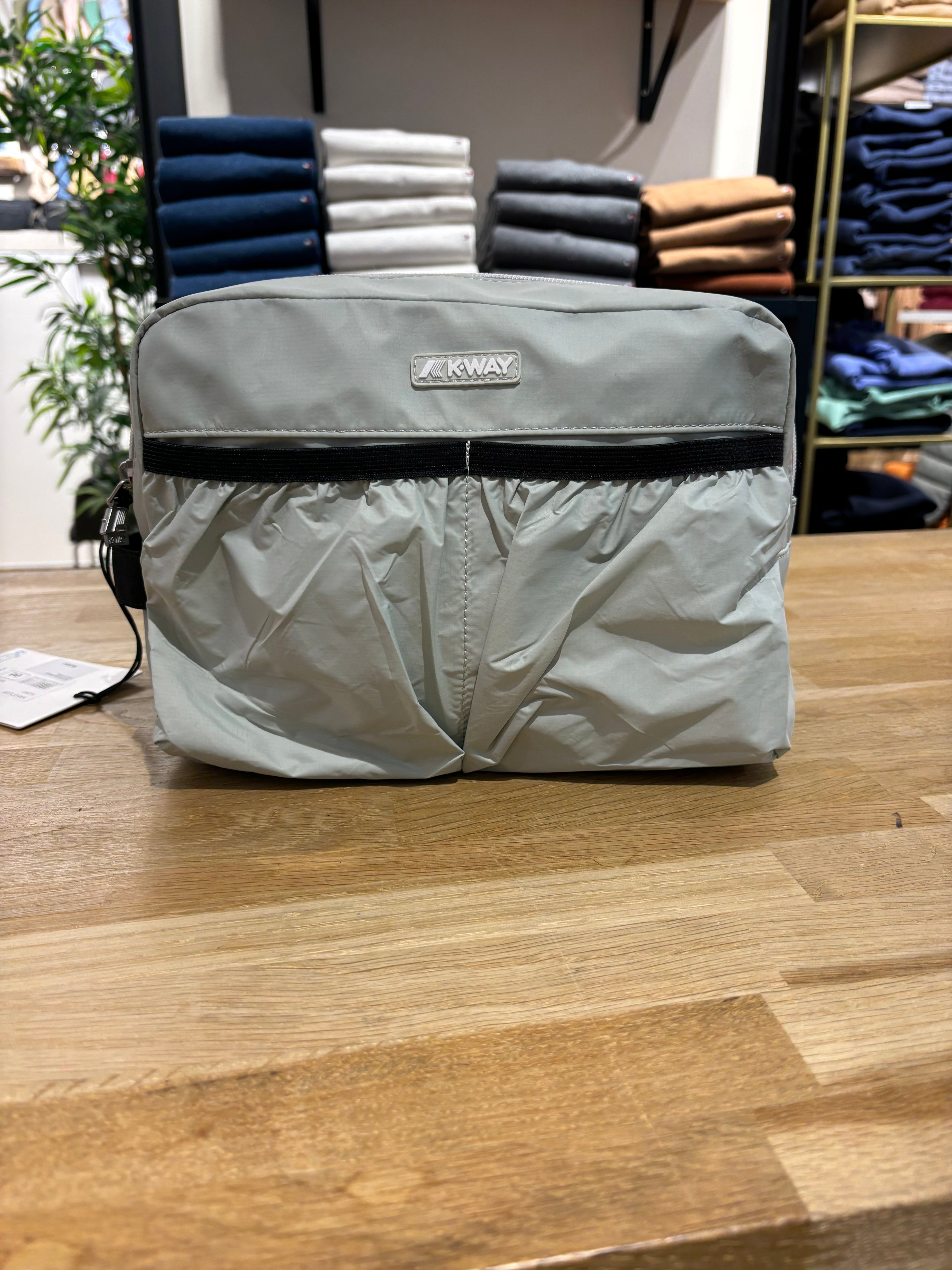 Trousse de toilette imperméable Kway Beige LT  pour Femme & Homme – Bagagerie de voyage | Urban Chic Boutiques