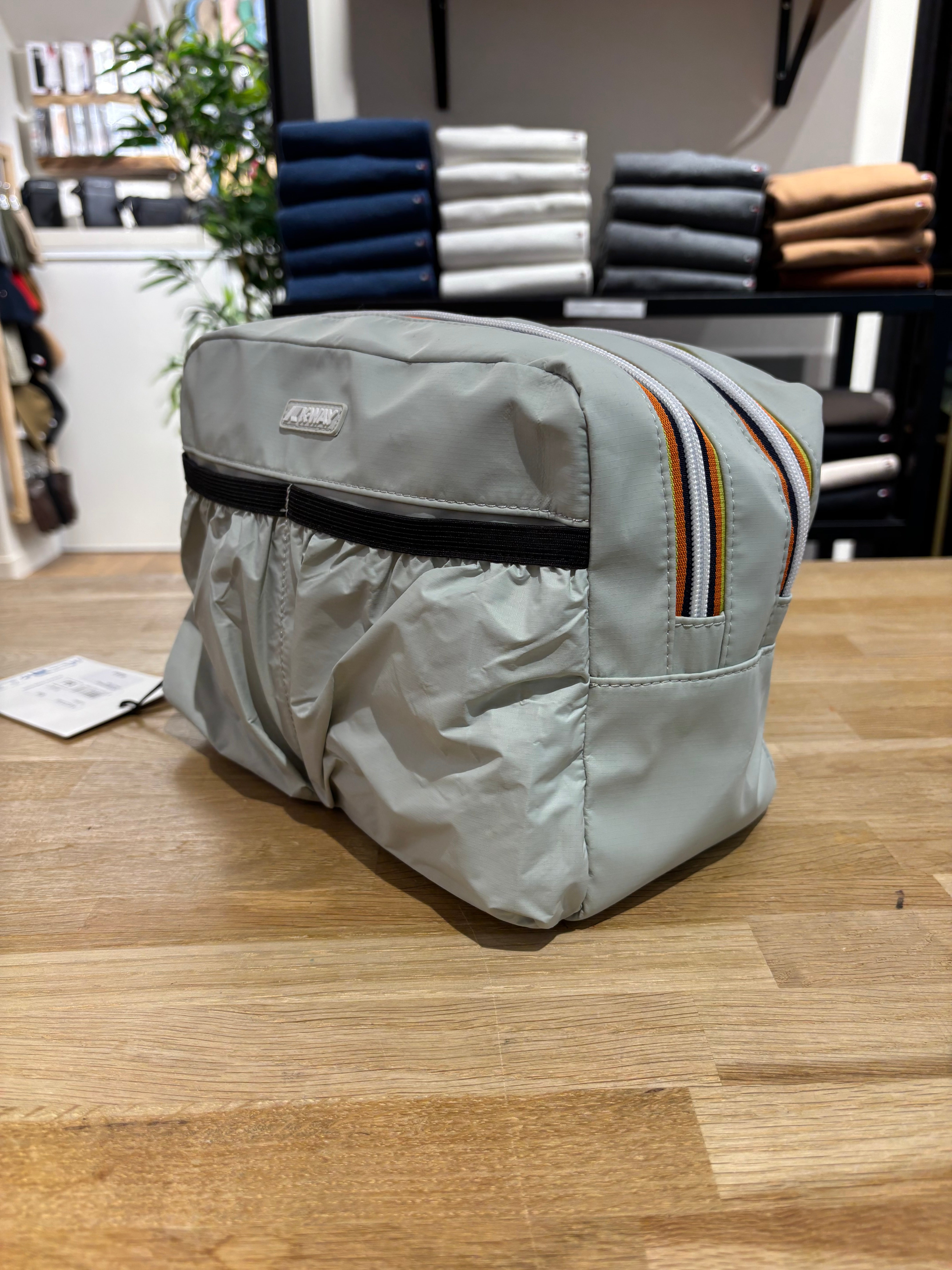 Trousse de toilette imperméable Kway Beige LT  pour Femme & Homme – Bagagerie de voyage | Urban Chic Boutiques