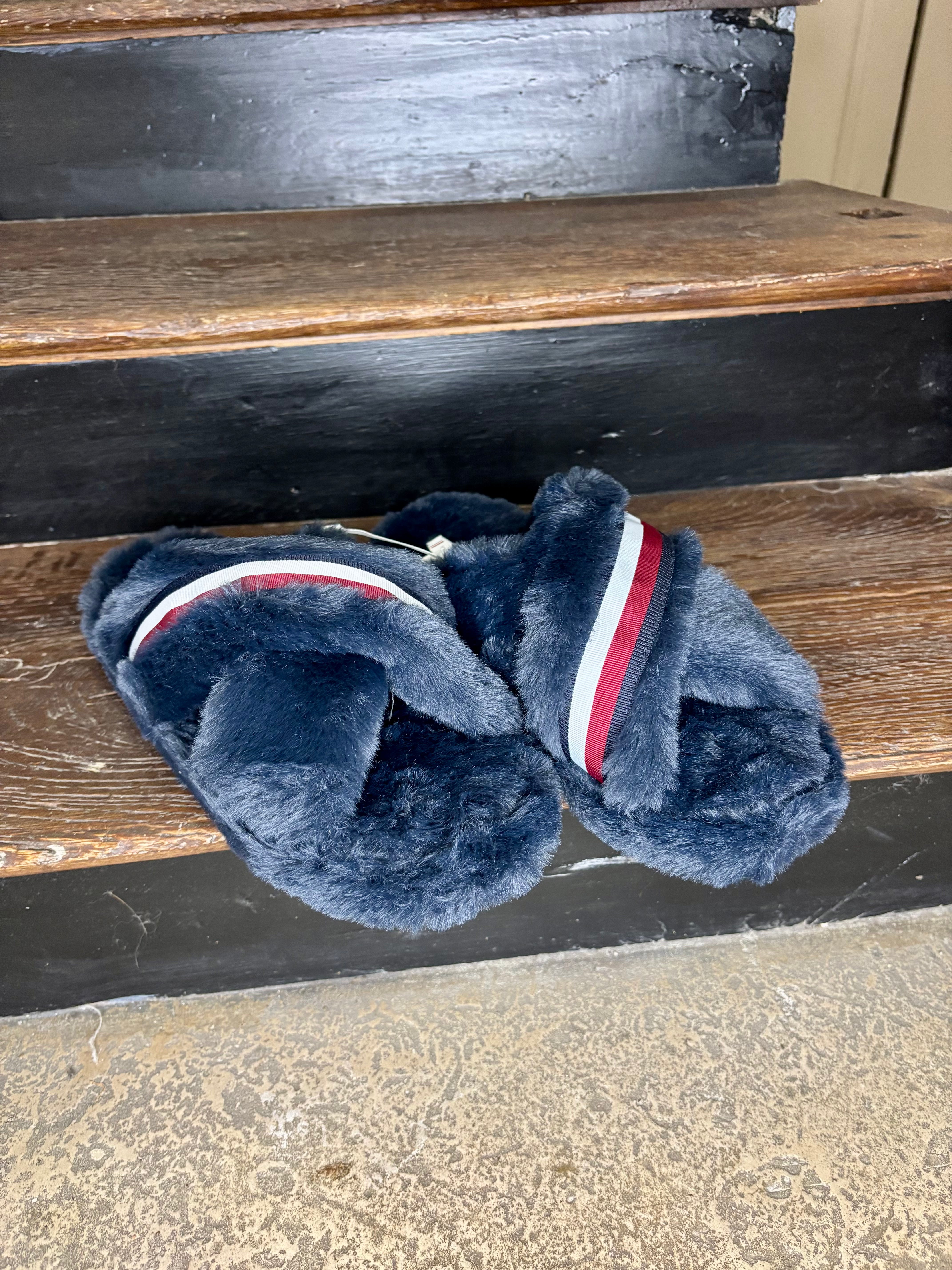 Chaussons Femme Tommy Hilfiger Bleu Marine – Confort & Élégance | Urban Chic Boutiques