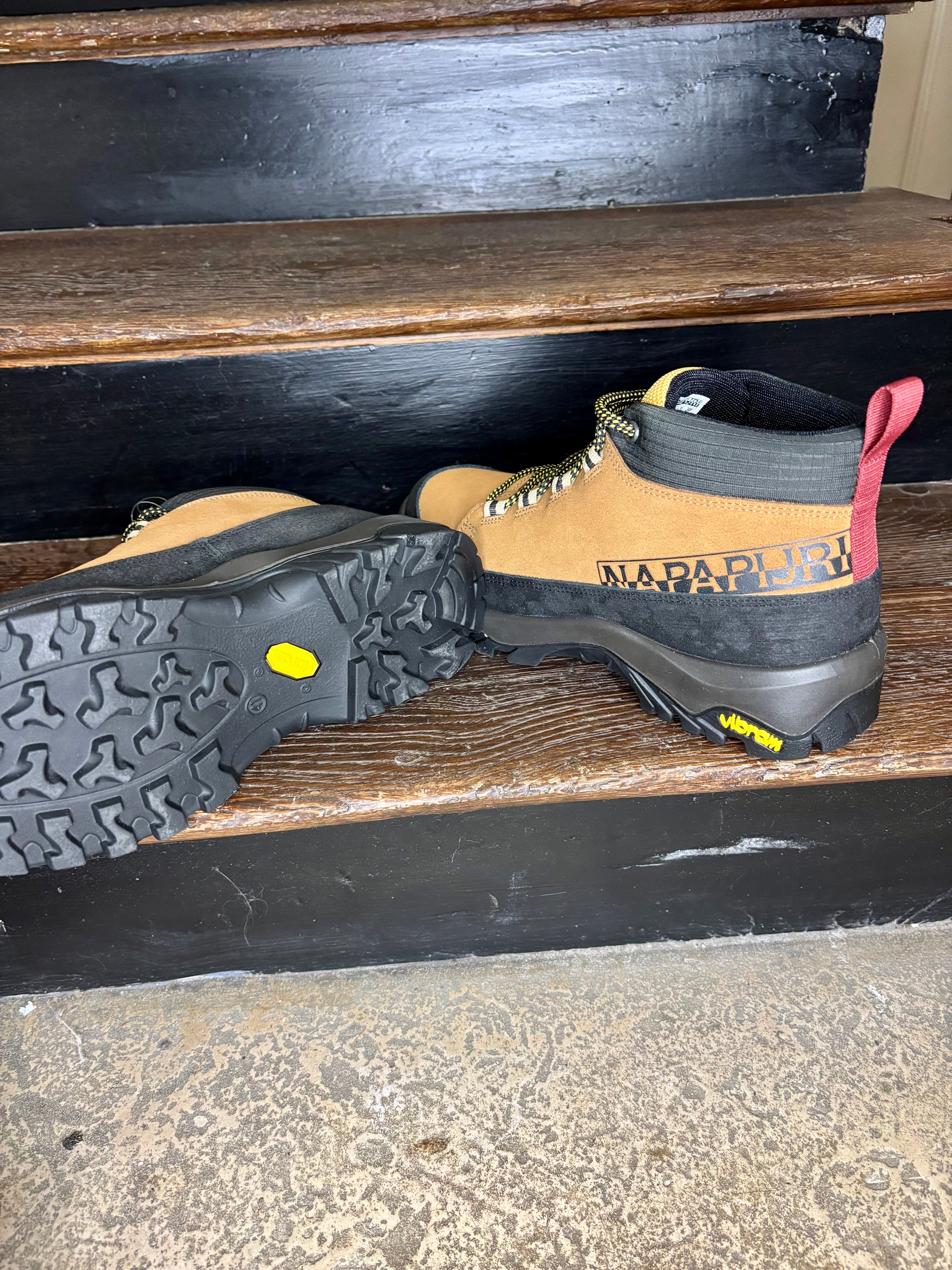 Boots Napapijri Homme Camel – Bottines Chaudes Déperlantes Hiver Urbain Confort et Style