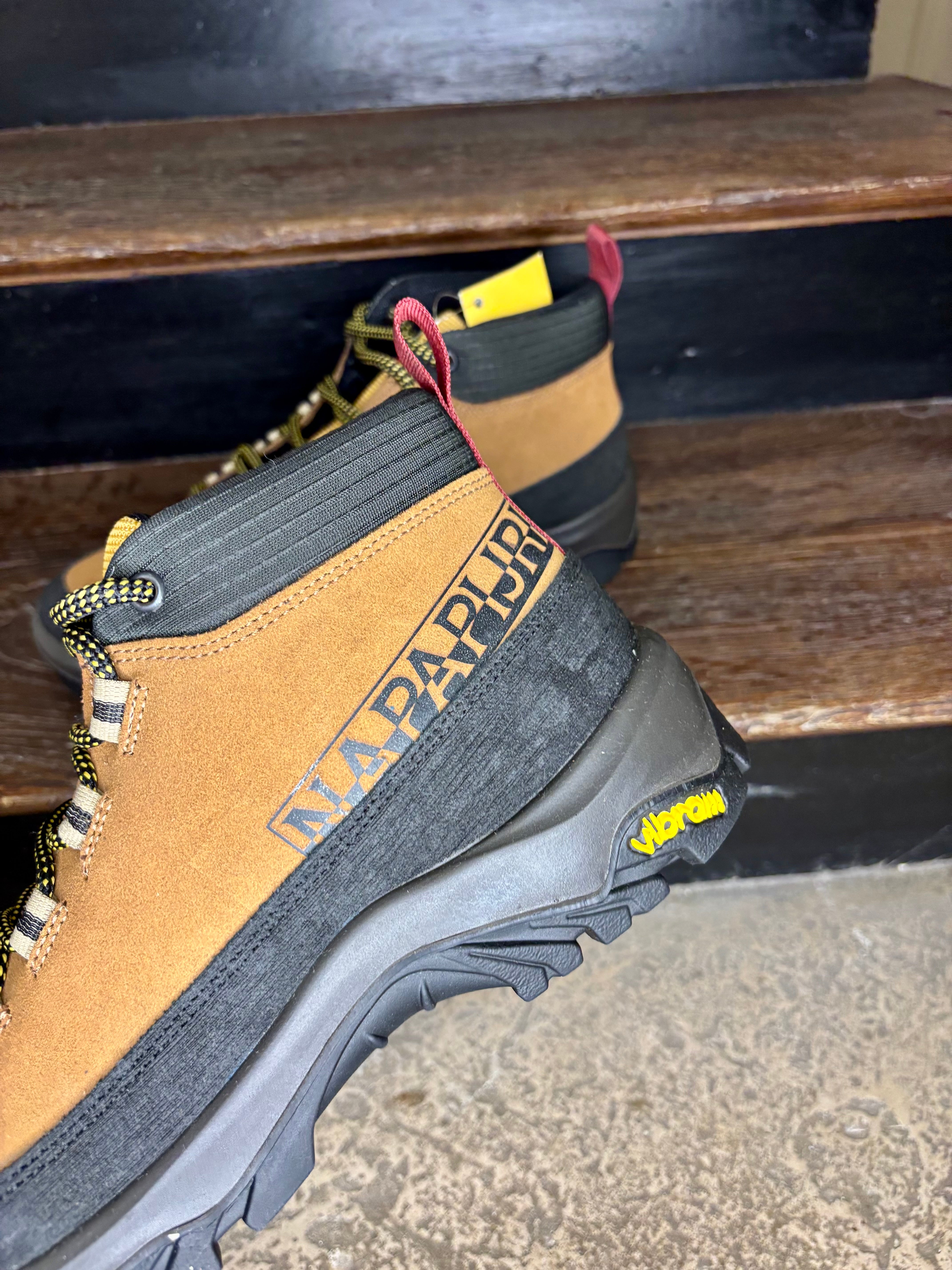 Boots Napapijri Homme Camel – Bottines Chaudes Déperlantes Hiver Urbain Confort et Style