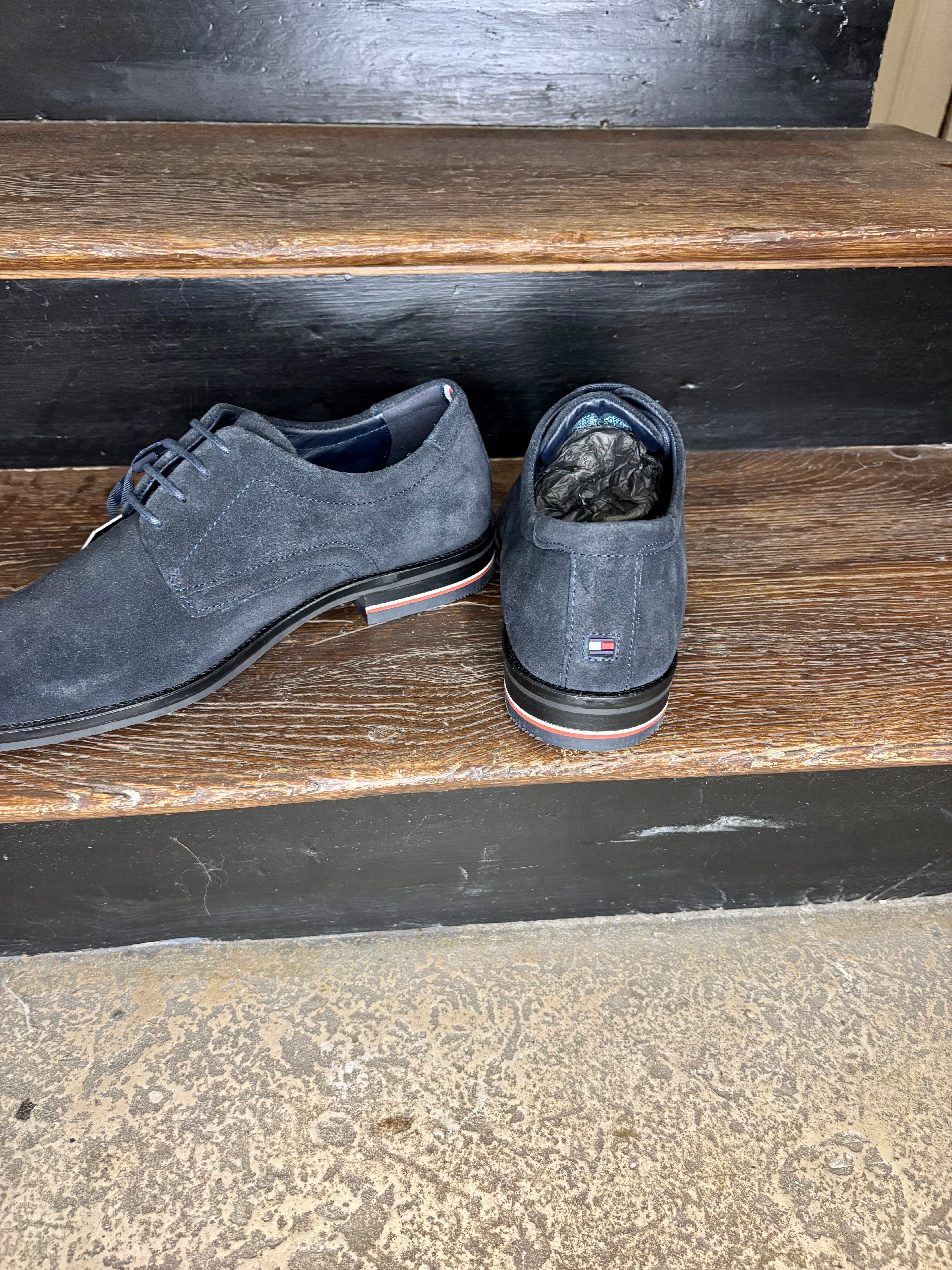 Chaussures de ville homme Tommy Hilfiger bleu marine en suédine – élégantes et confortables