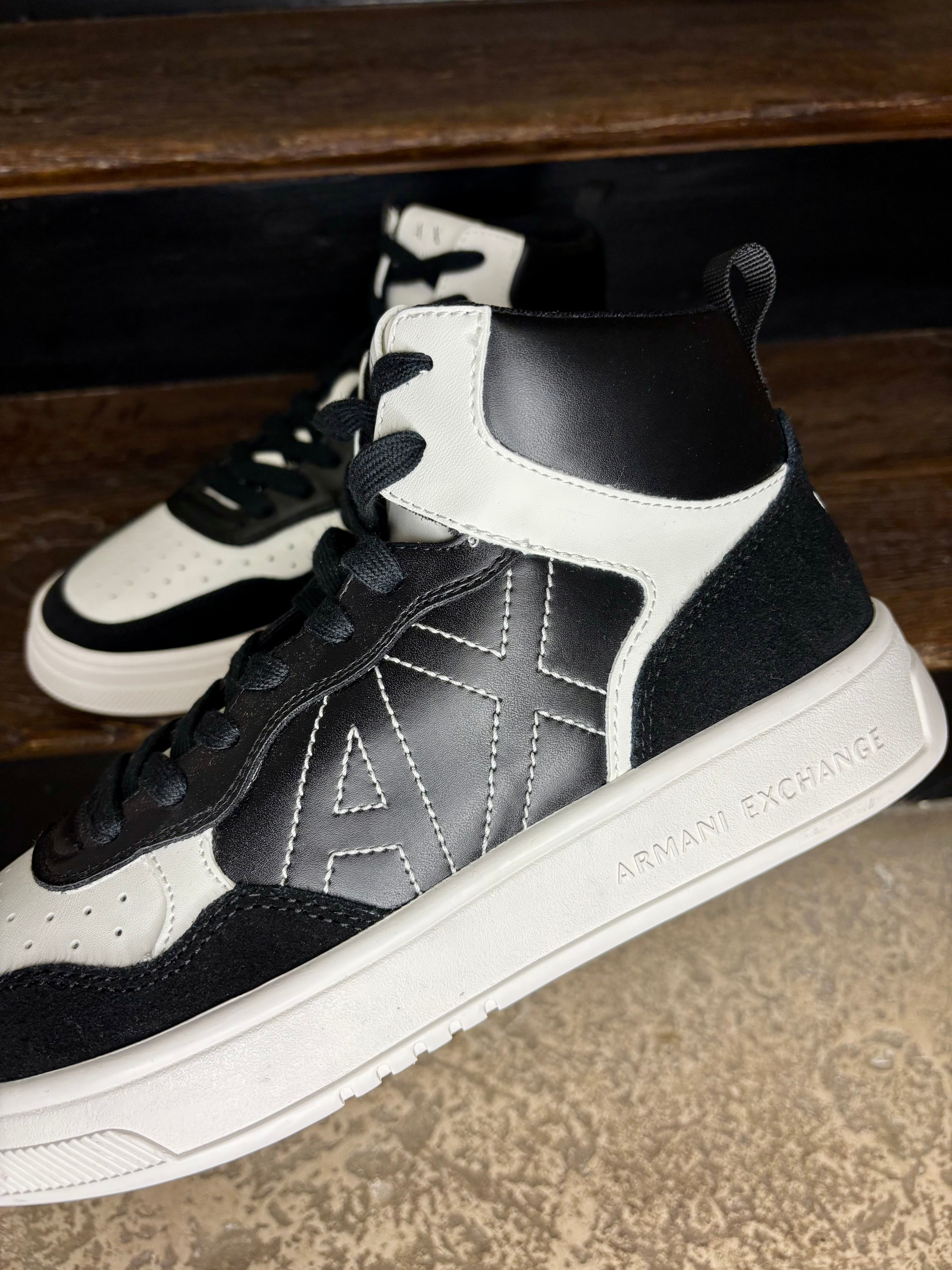 Basket montante homme Armani Exchange noire – Sneakers tendance, confort et élégance