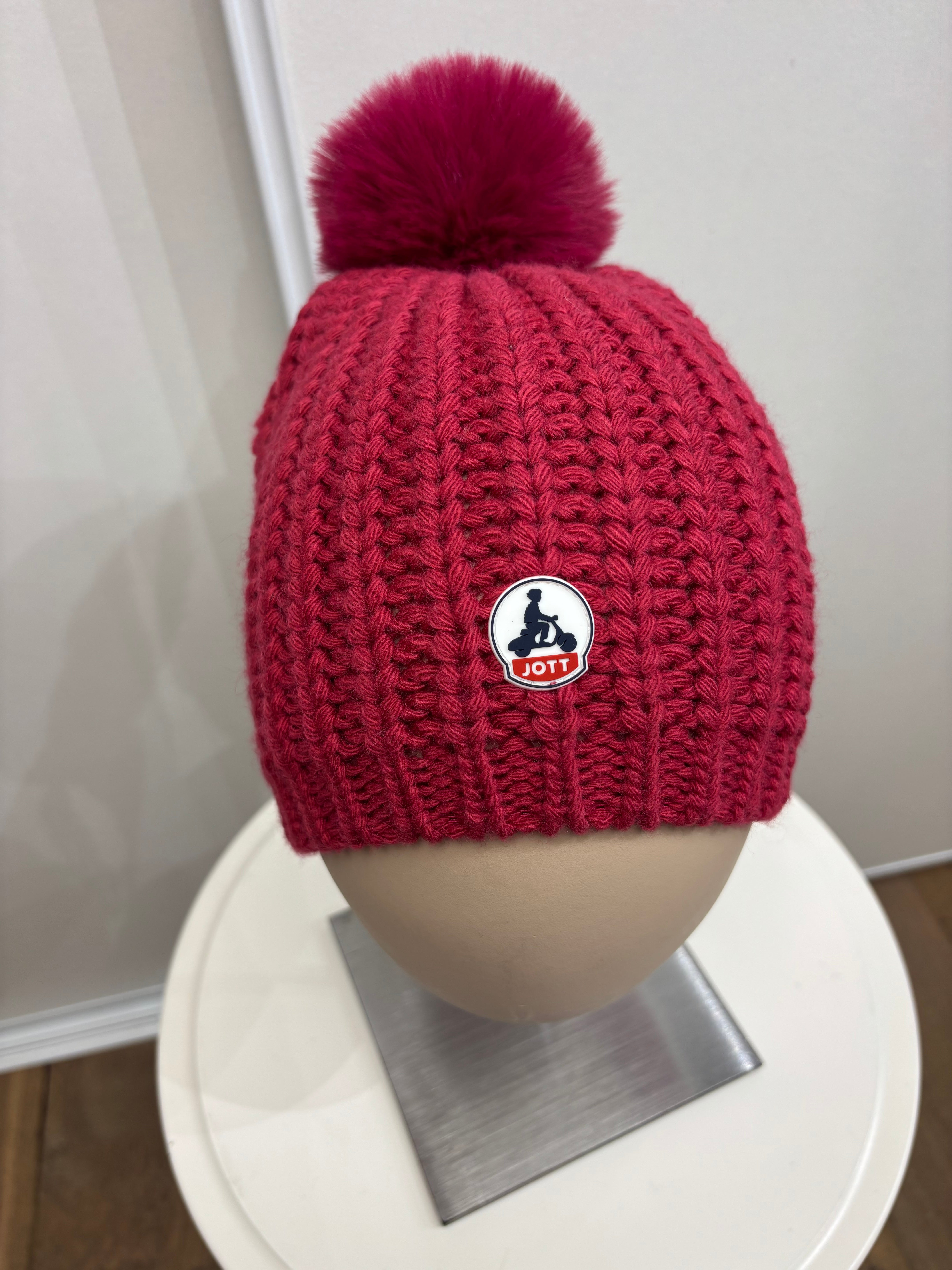 Bonnet Femme Jott Montréal Framboise – Accessoire Hiver Élégant et Chaud