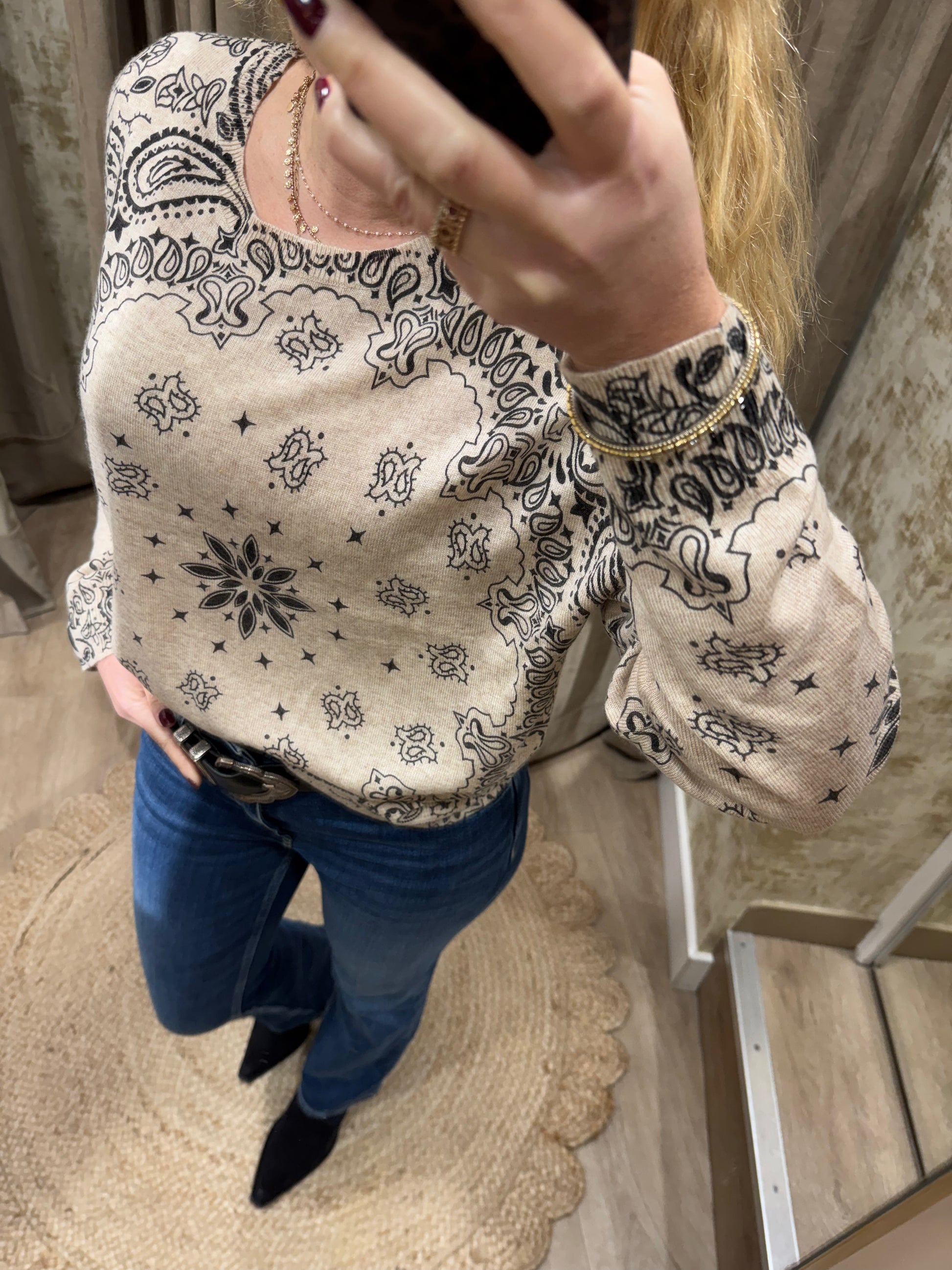 Pull Adoré Paris Edmond Nougat 
